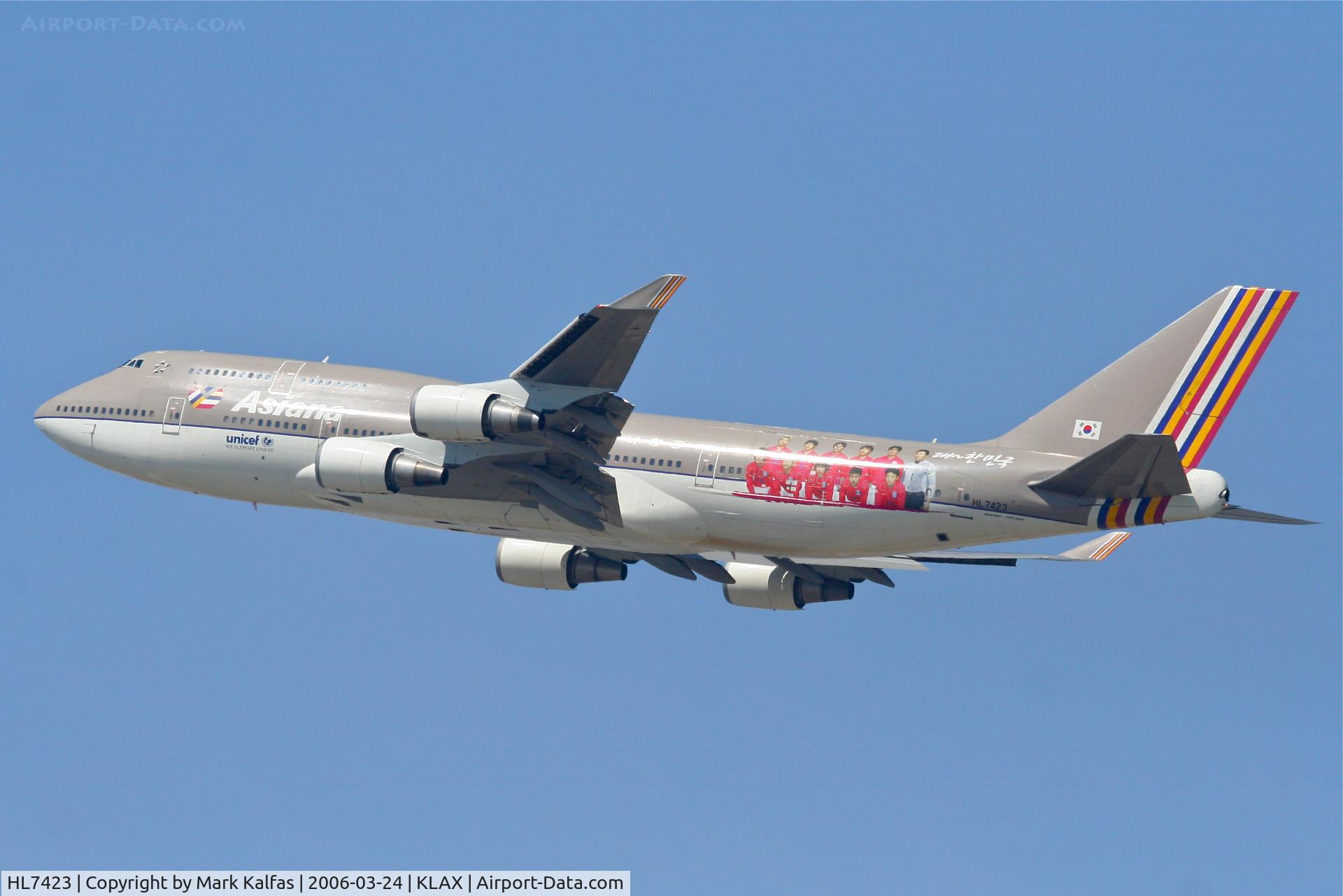 HL7423, 1997 Boeing 747-48EM(F) C/N 27282, Asiana Boeing 747-48E, 25R departure KLAX.