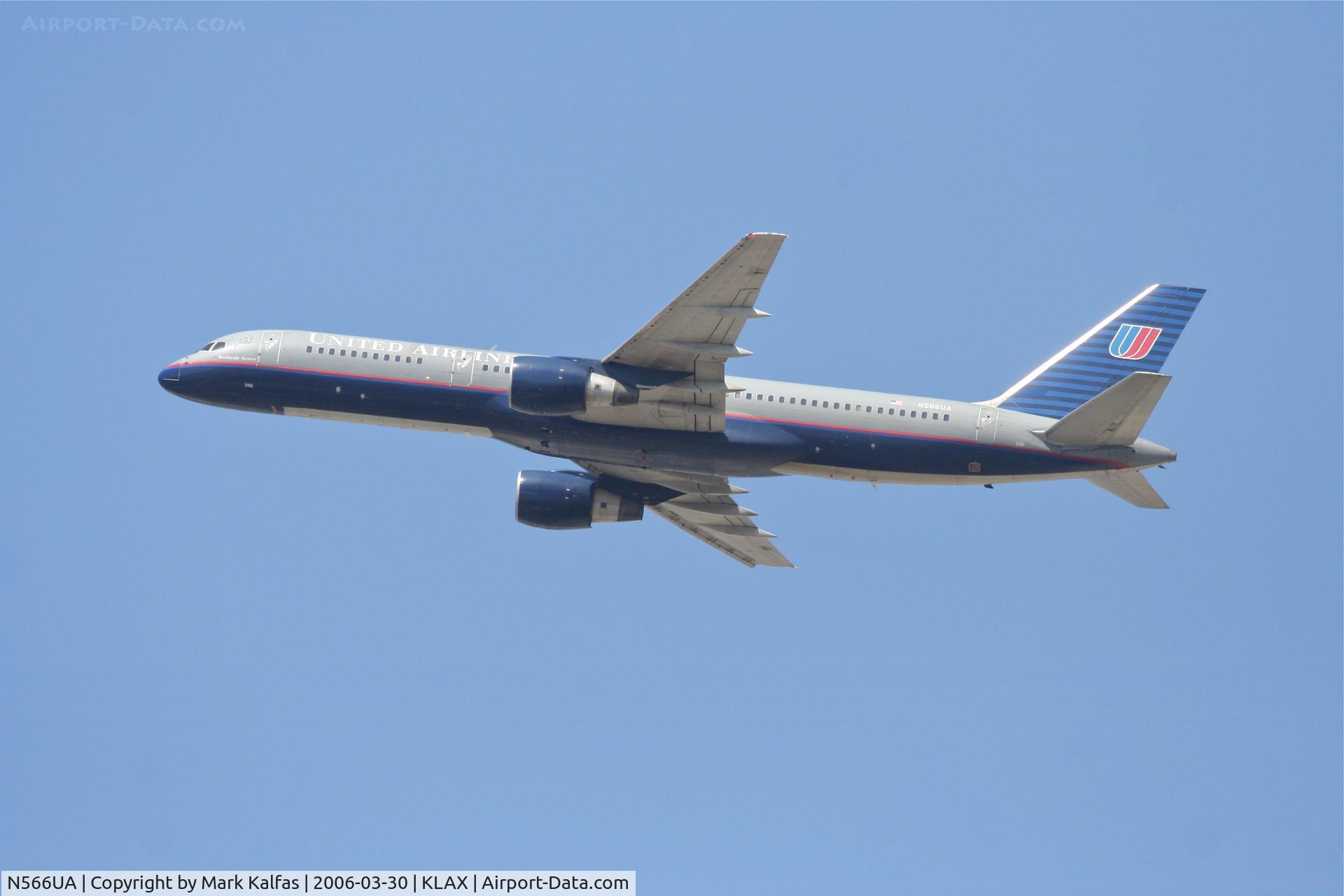 N566UA, 1992 Boeing 757-222 C/N 26670, United Airlines Boeing 757-222, 25R departure KLAX.