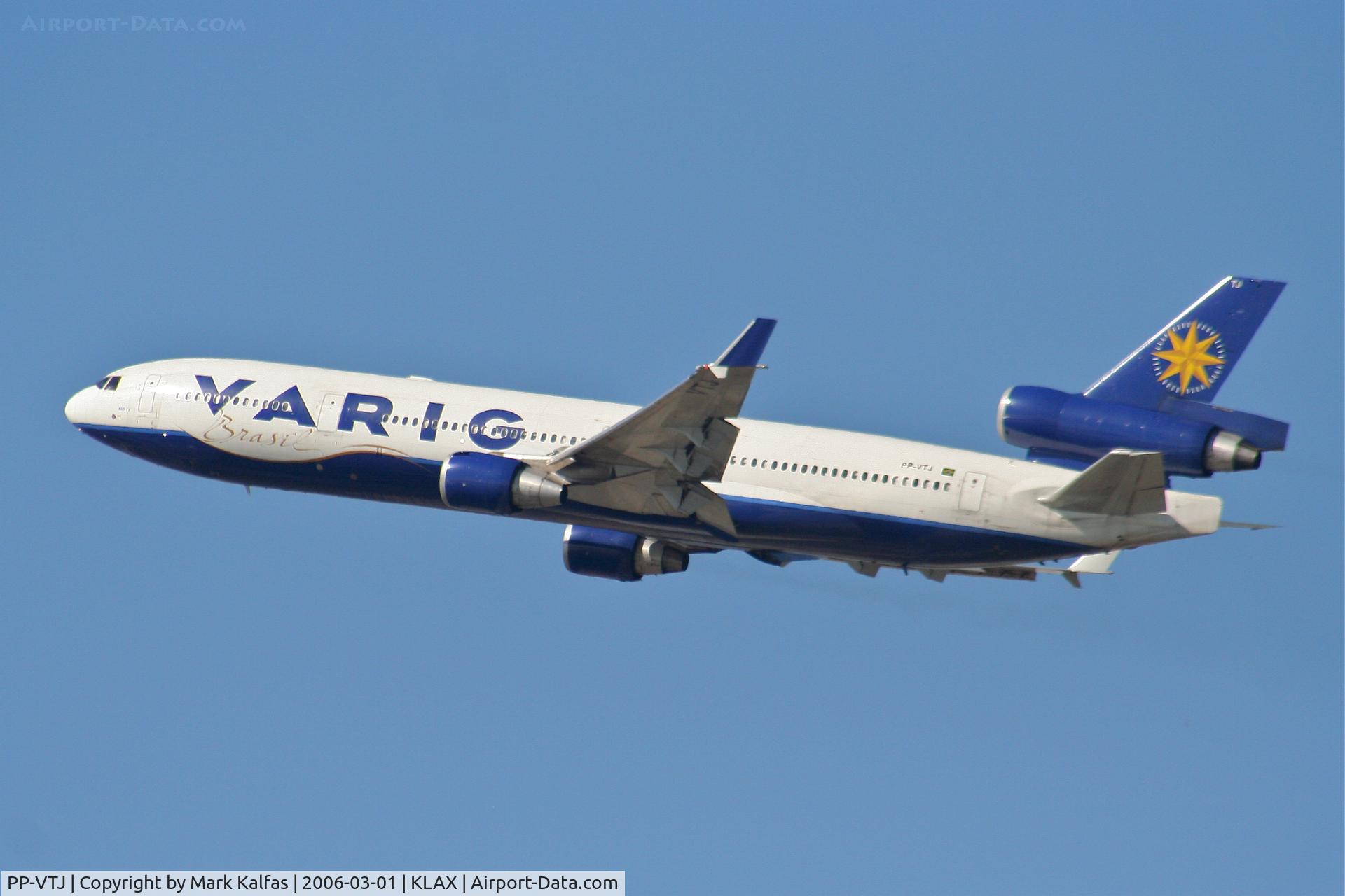 PP-VTJ, 1991 McDonnell Douglas MD-11 C/N 48455, Varig Mcdonnell Douglas MD-11, Departing 25R KLAX.