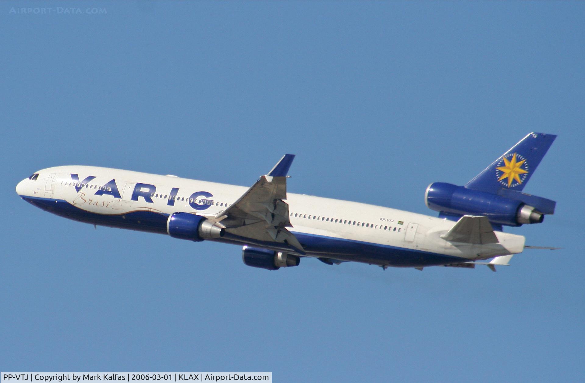 PP-VTJ, 1991 McDonnell Douglas MD-11 C/N 48455, Varig Mcdonnell Douglas MD-11, Departing 25R KLAX.