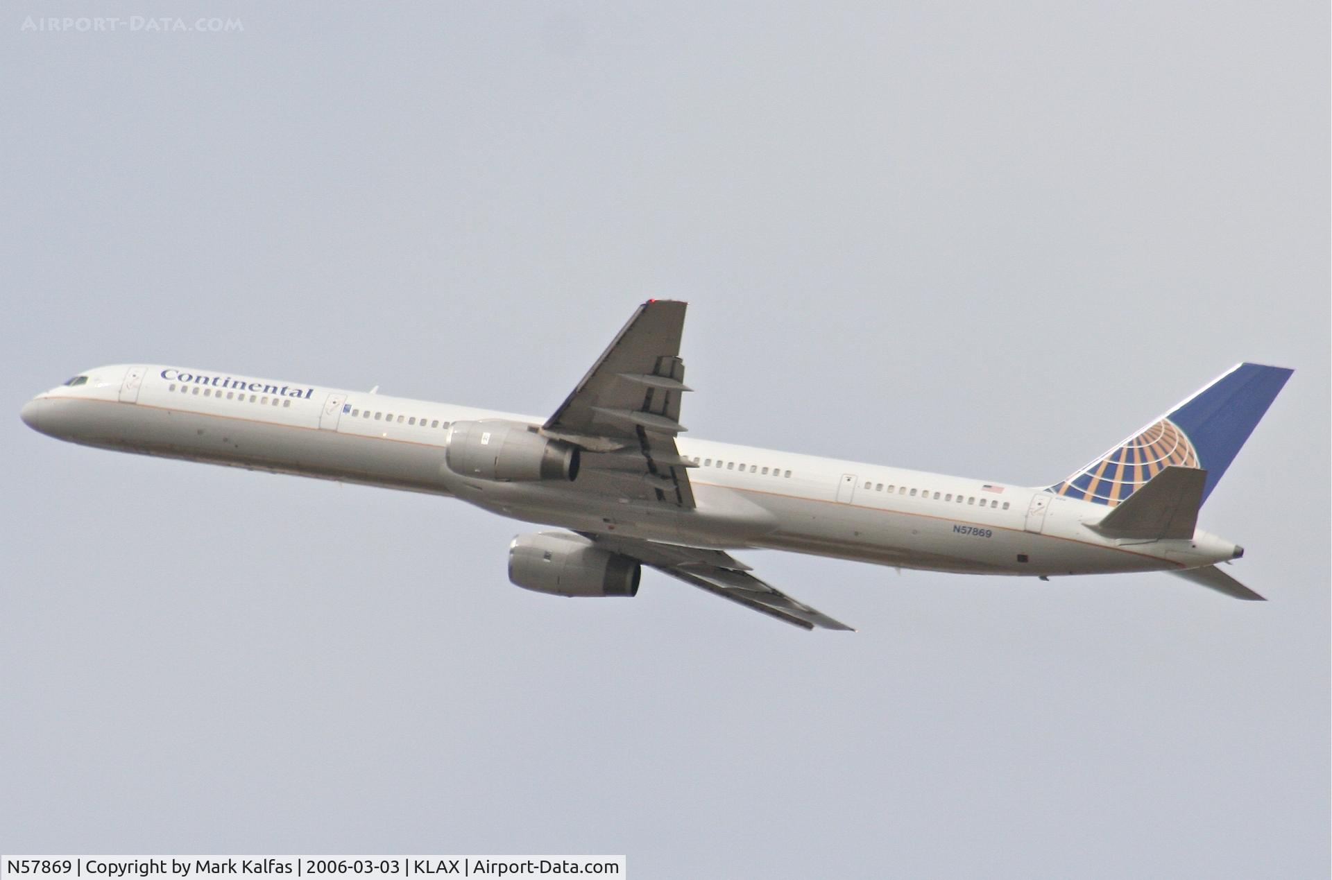 N57869, 2002 Boeing 757-33N C/N 32593, Continental 757-33N, 25R departure KLAX.