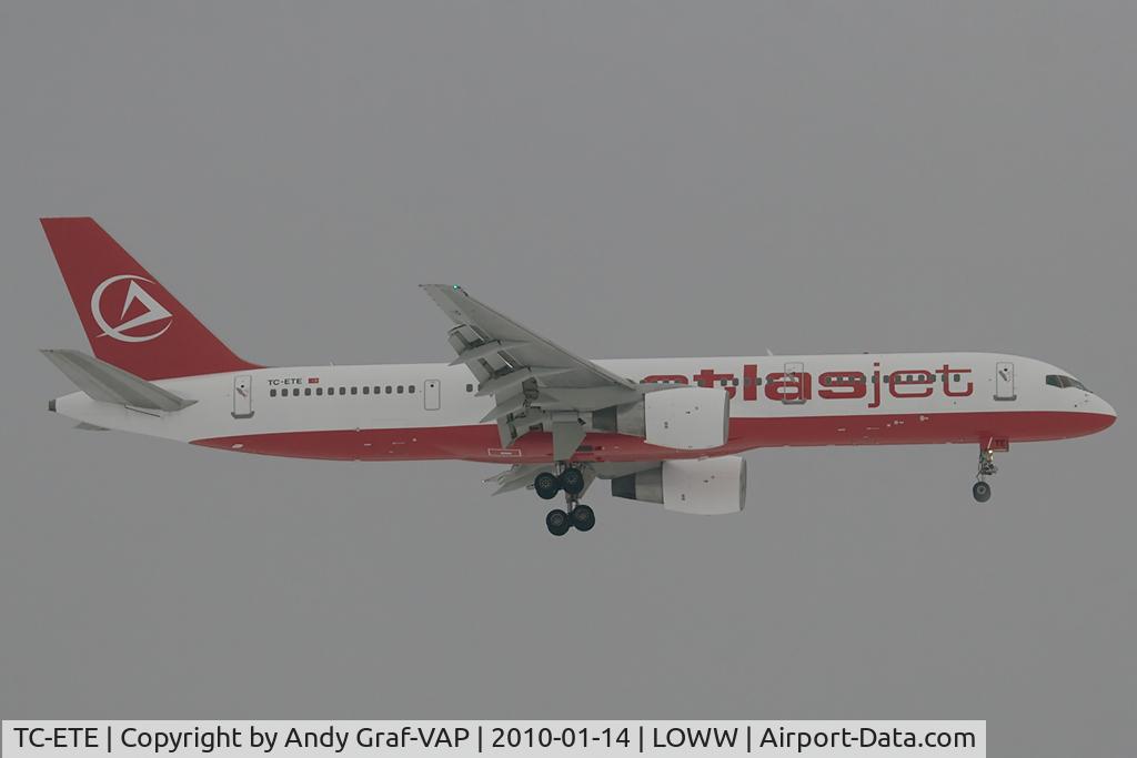 TC-ETE, 2001 Boeing 757-2Q8 C/N 30044, Atlasjet 757-200