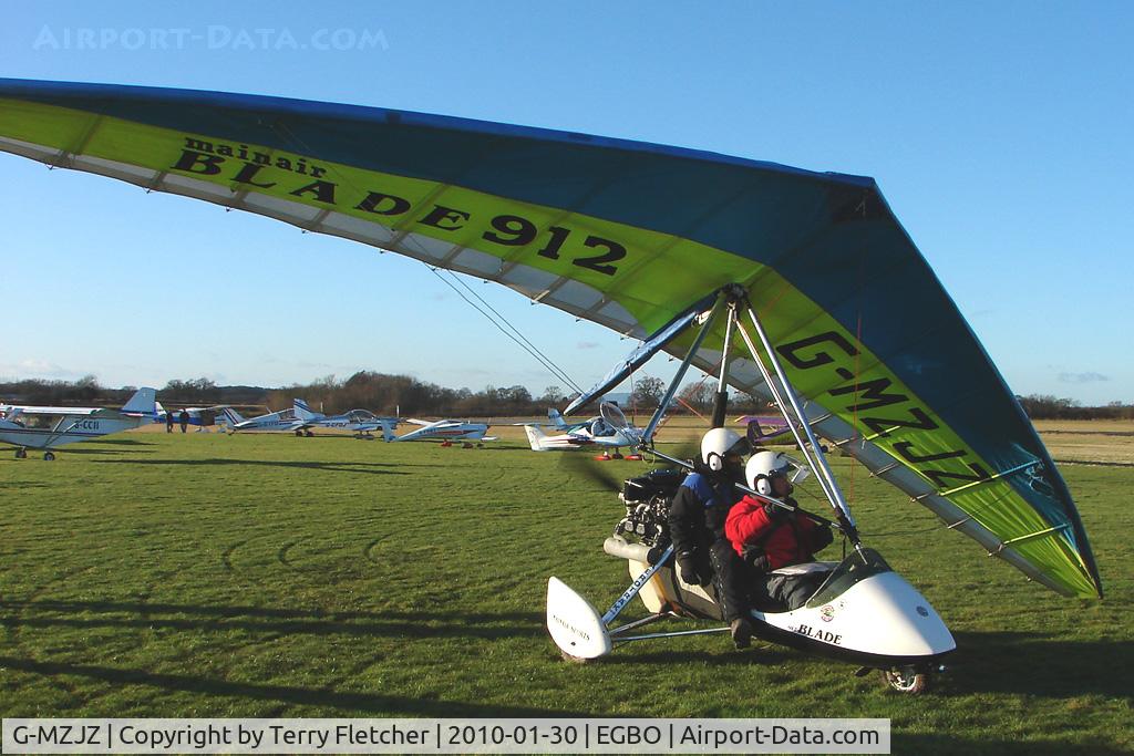G-MZJZ, 1997 Mainair Blade 912 C/N 1121-0597-7-W924, Microlight participant in the 2010 BMAA Icicle Fly-in at Wolverhampton