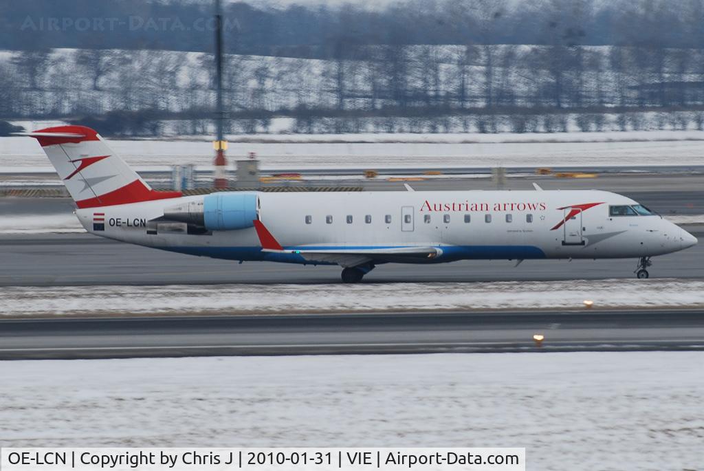 OE-LCN, 2000 Canadair CRJ-200LR (CL-600-2B19) C/N 7365, Austrian arrows CRJ