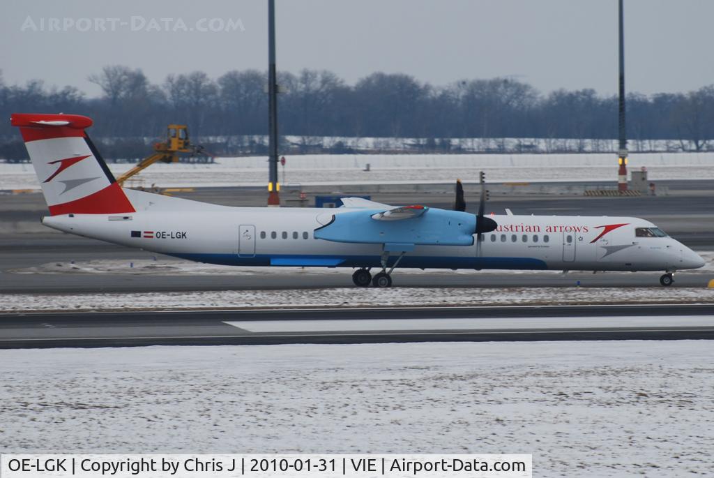 OE-LGK, 2009 De Havilland Canada DHC-8-402Q Dash 8 C/N 4280, Austrian arrows DHC8-Q402