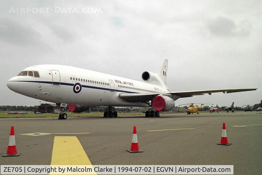 ZE705, Lockheed L-1011-385-3 TriStar C2 (500) C/N 193Y-1188, Lockheed L-1011-385-3 TriStar C2 at RAF Brize Norton in 1994.