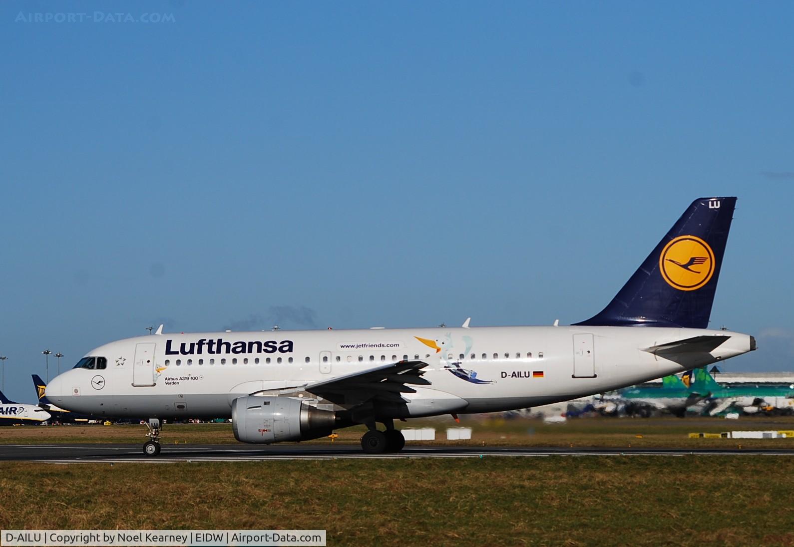 D-AILU, 1997 Airbus A319-114 C/N 744, About to depart off Rwy 28