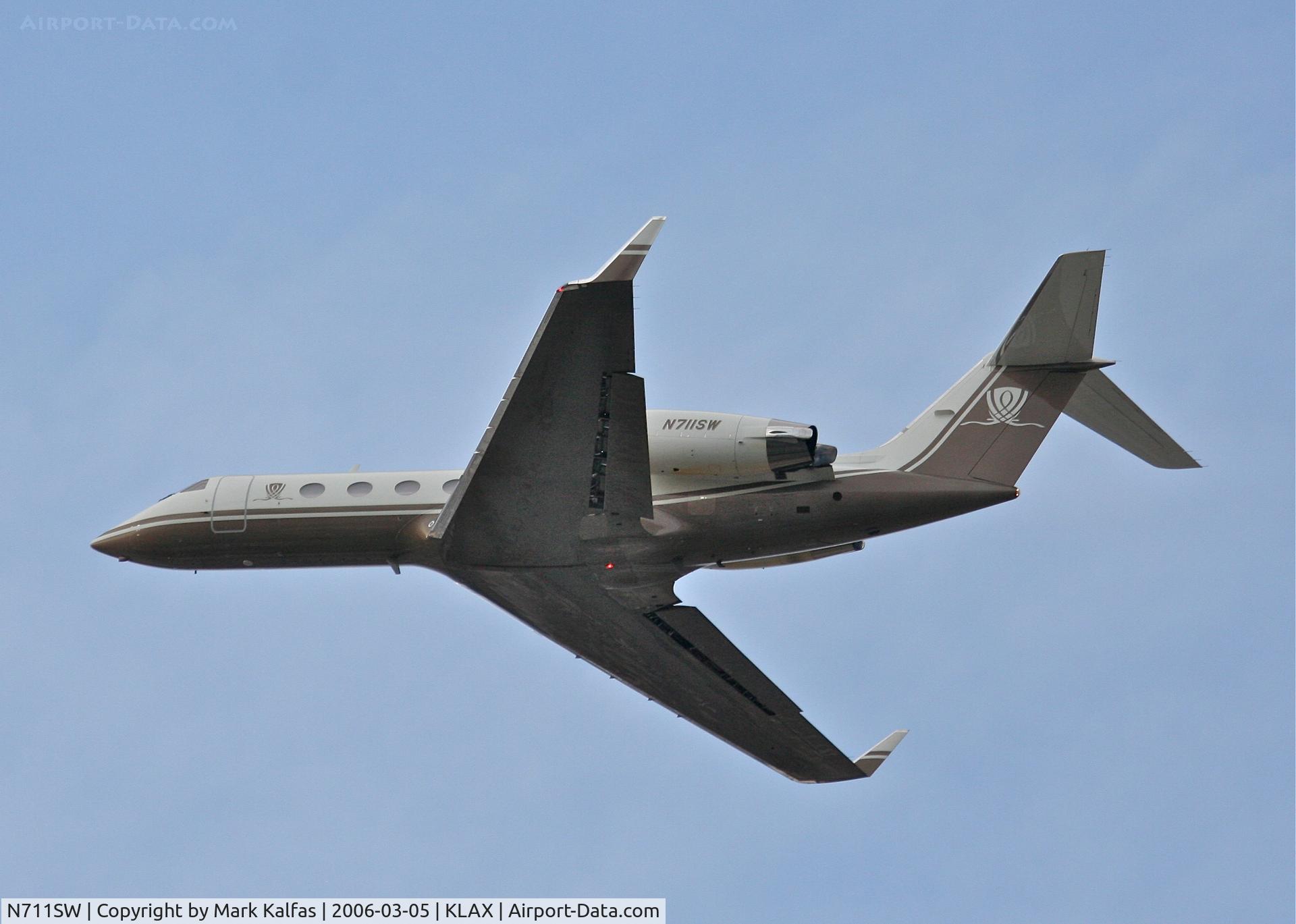 N711SW, 1981 Grumman G1159A Gulfstream III C/N 311, Steve Wynn, Gulfstream III, 25L departure KLAX.