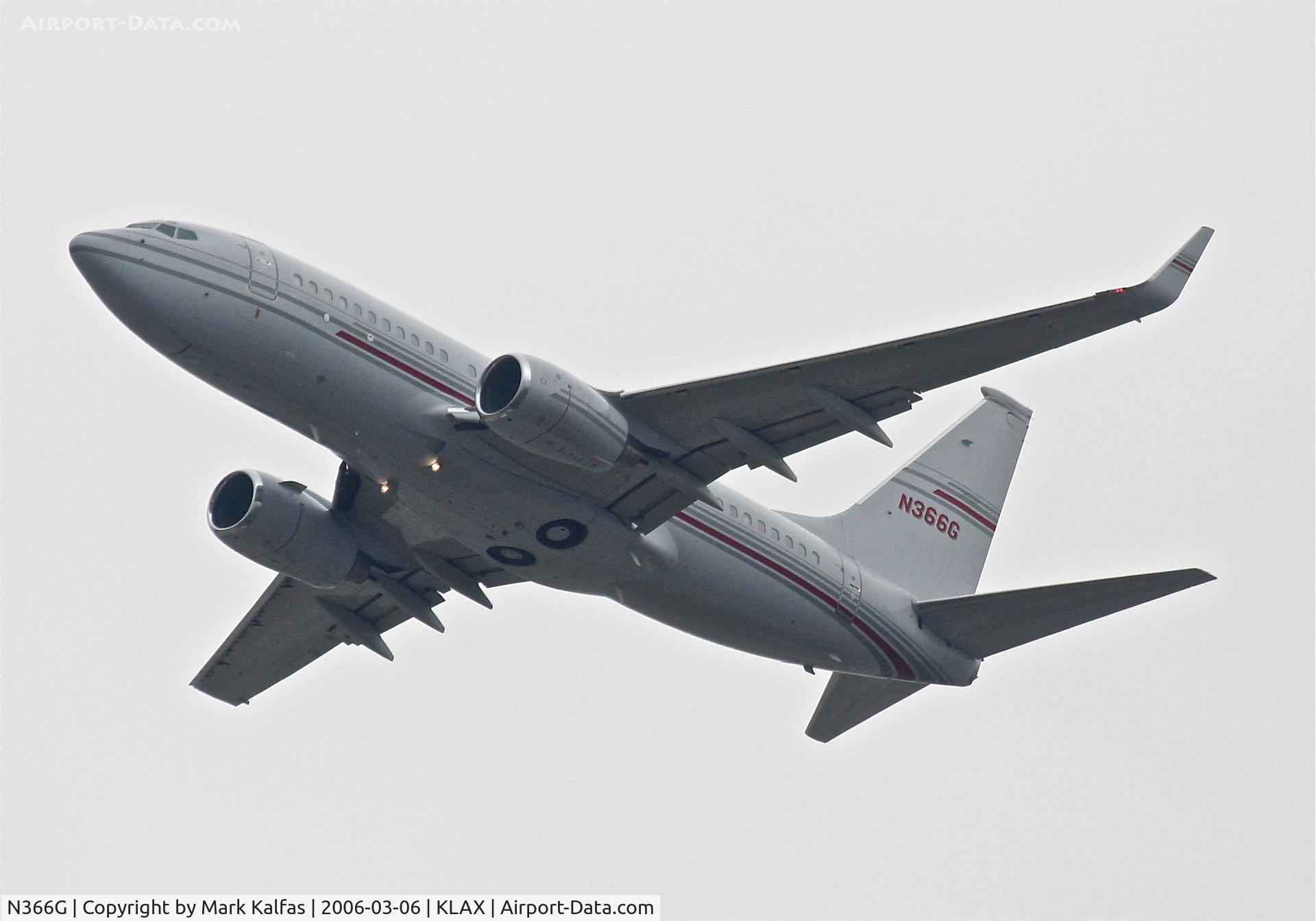 N366G, 1998 Boeing 737-75V BBJ C/N 28581, General Electric Boeing 737-75V BBJ (cn 28581/126), 25L departure KLAX.