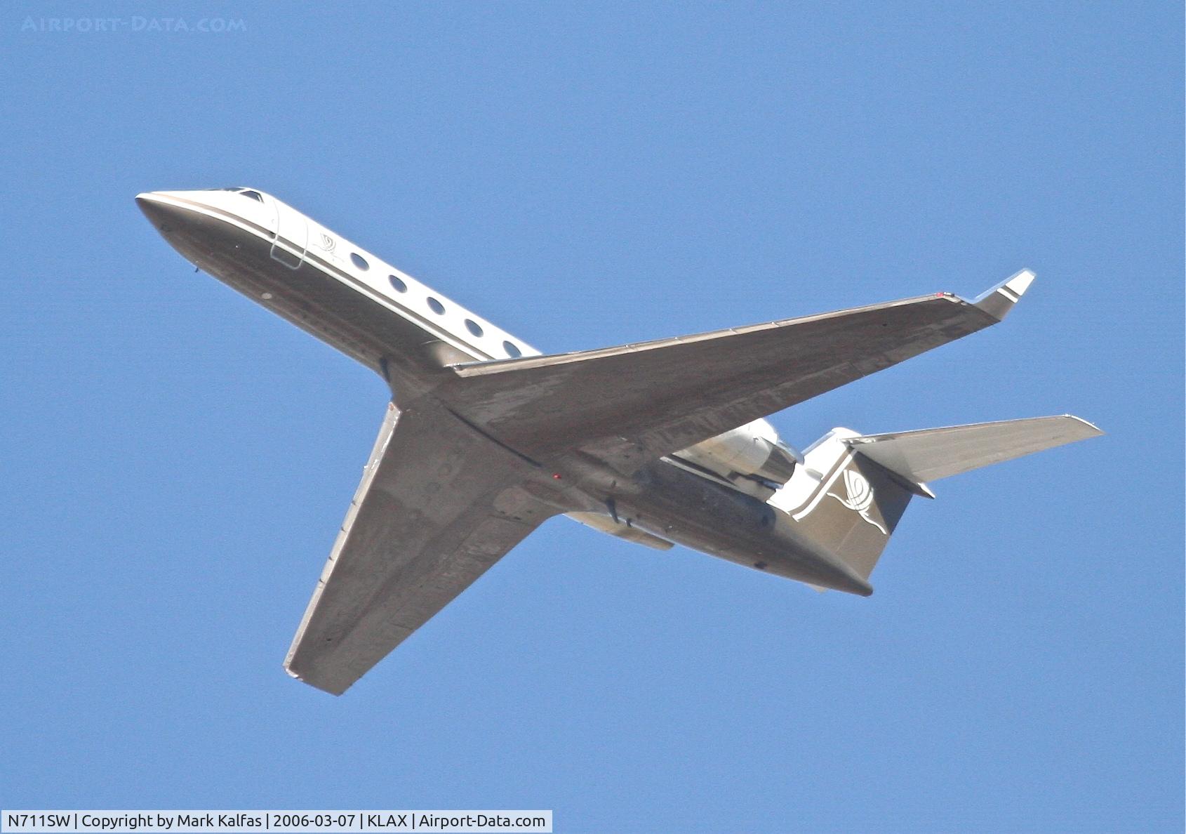 N711SW, 1981 Grumman G1159A Gulfstream III C/N 311, Steve Wynn Gulfstream III, 25L departure KLAX.