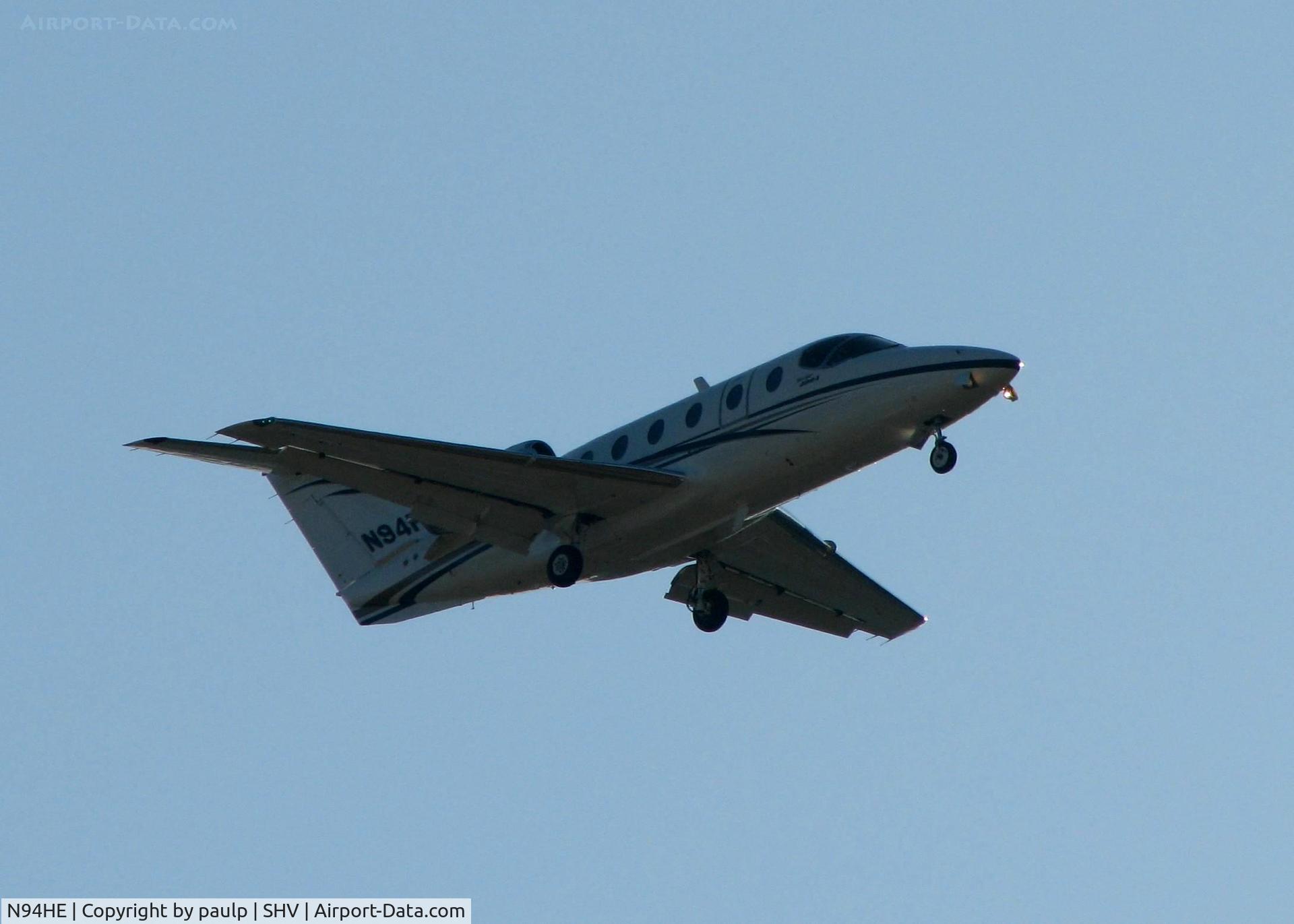 N94HE, 1994 Beech 400A Beechjet C/N RK-89, Departing Shreveport Regional.