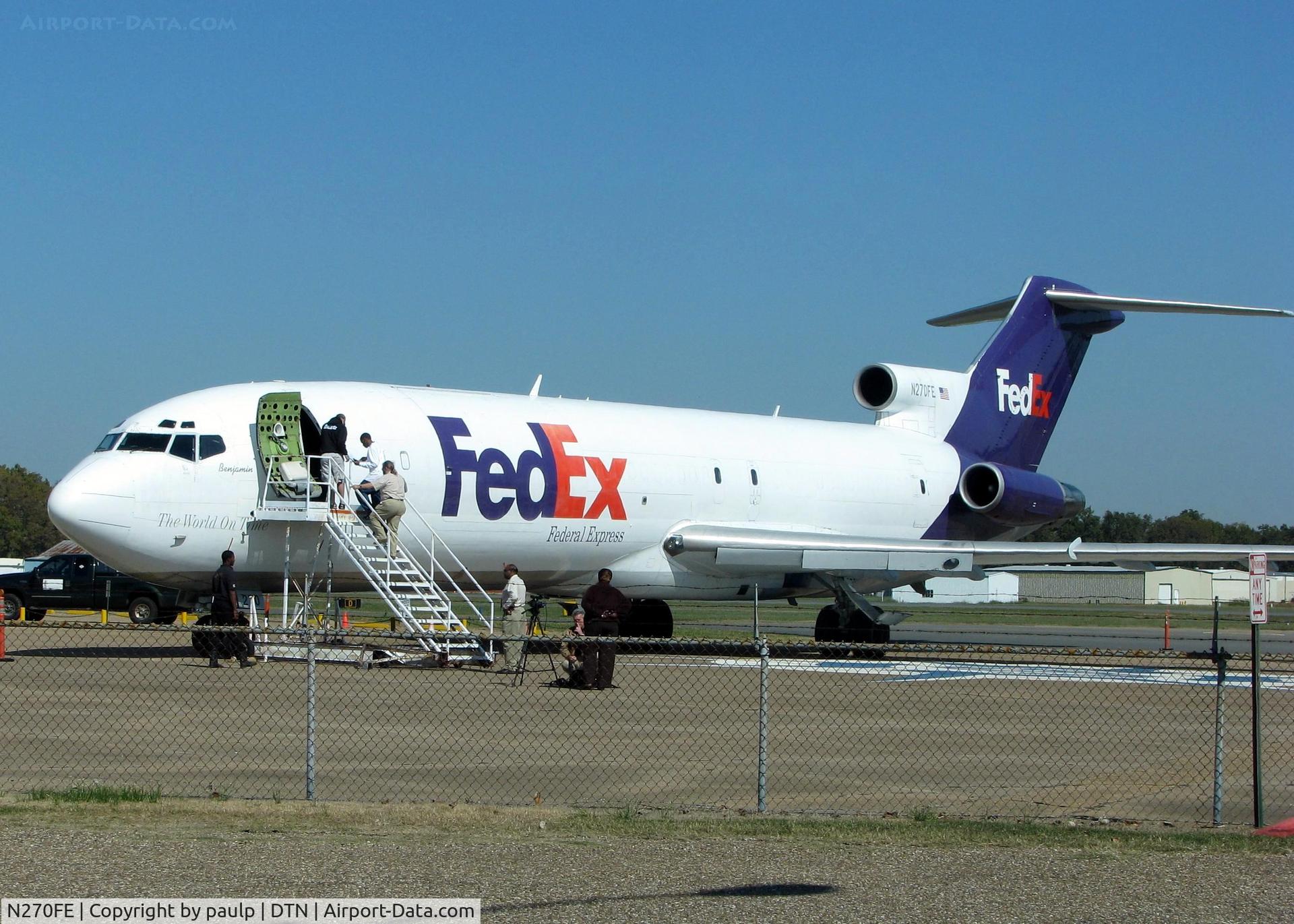 N270FE, 1993 Boeing 727-233F C/N 22035, At its new home in Shreveport, Louisiana.