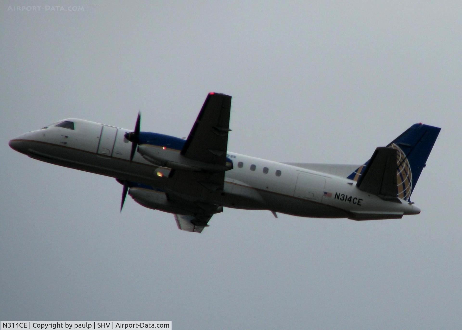 N314CE, Saab 340B C/N 340B-335, Off of runway 05 at Shreveport Regional.