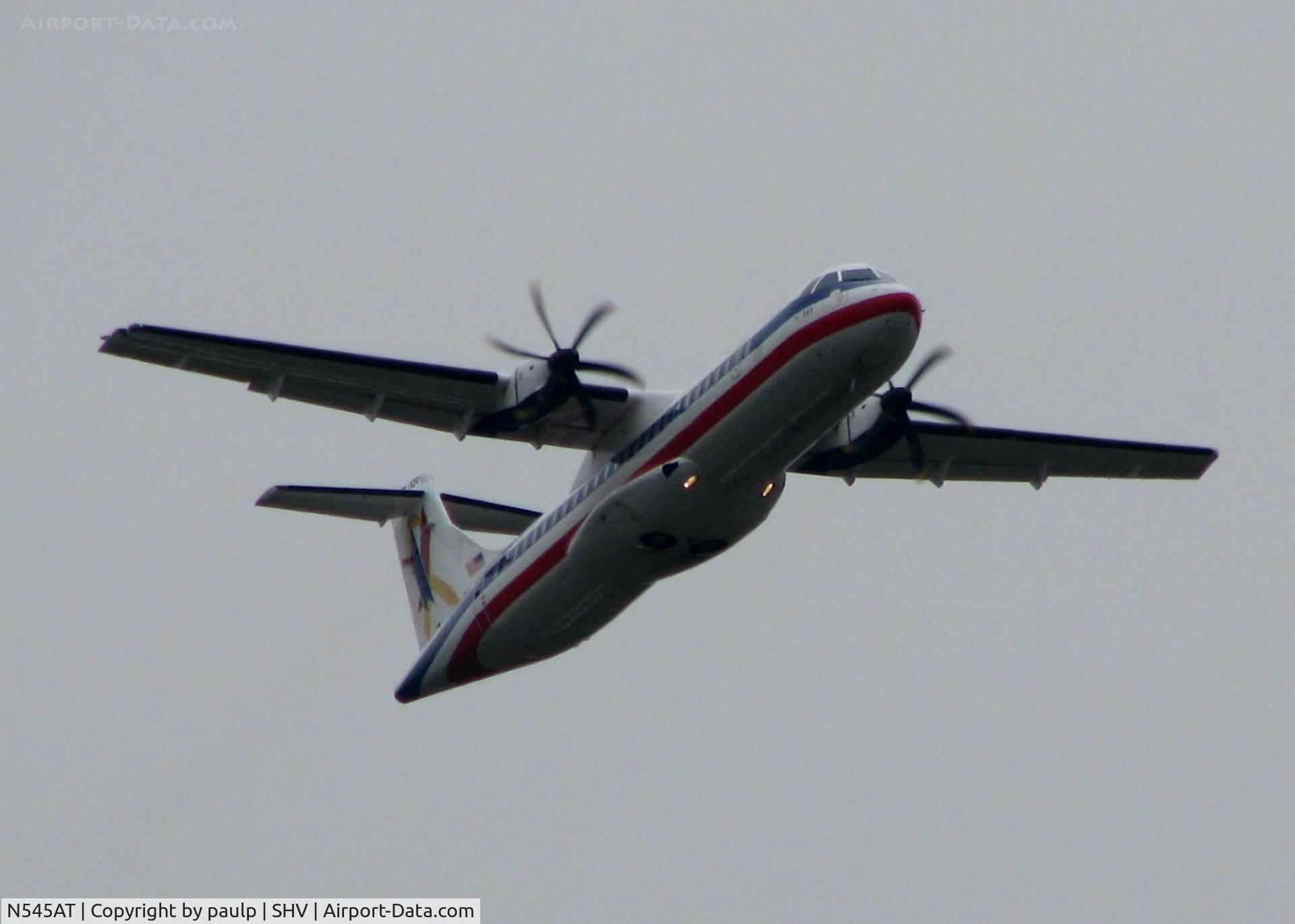 N545AT, 1998 ATR 72-212A C/N 545, Off of runway 23 at Shreveport Regional.