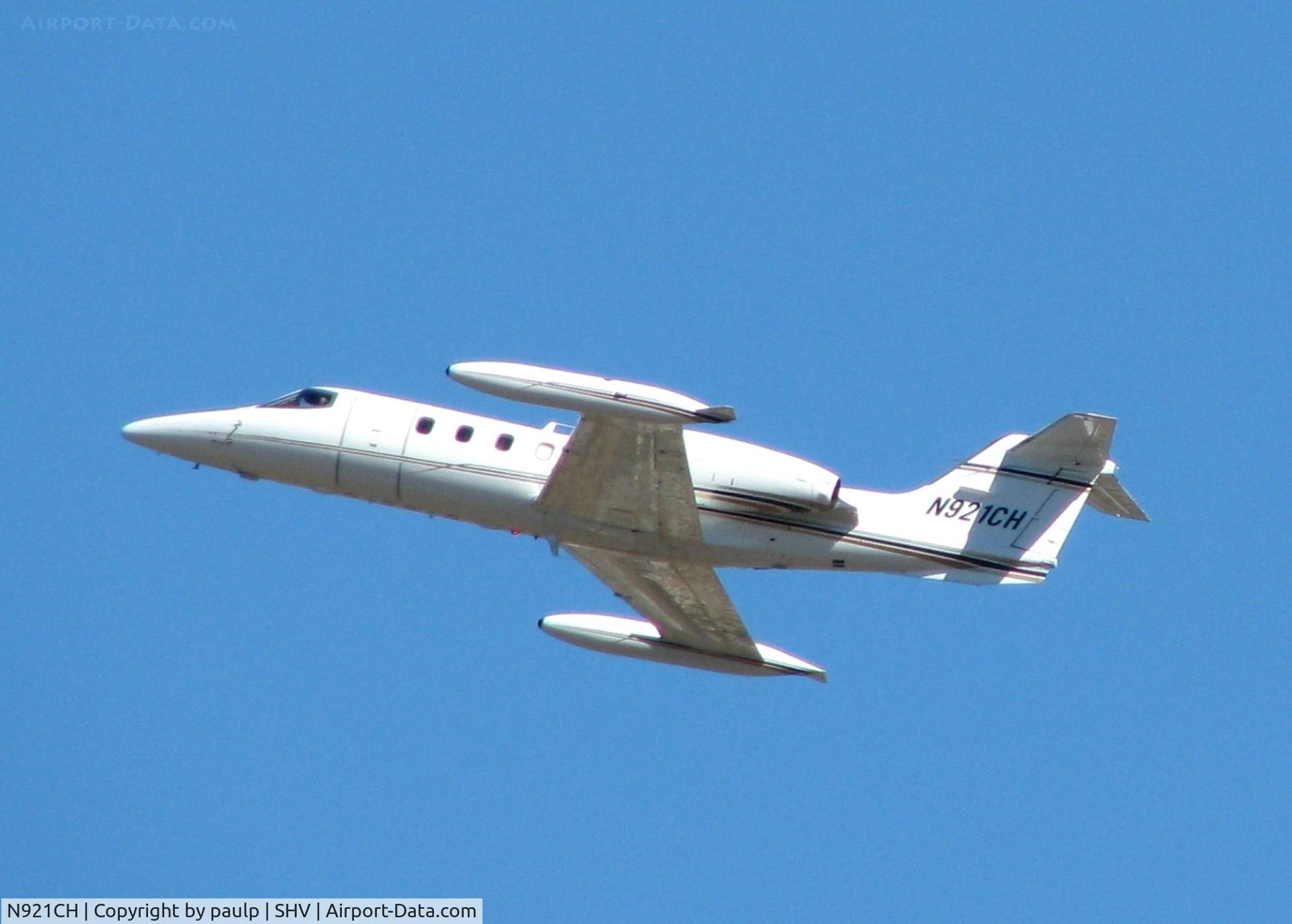 N921CH, 1979 Gates Learjet 35A C/N 228, Taking off from the Shreveport Regional airport.