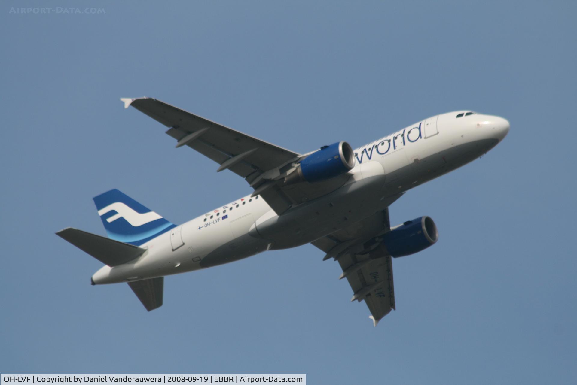 OH-LVF, 2002 Airbus A319-112 C/N 1808, Flight AY812 is taking off from RWY 07R