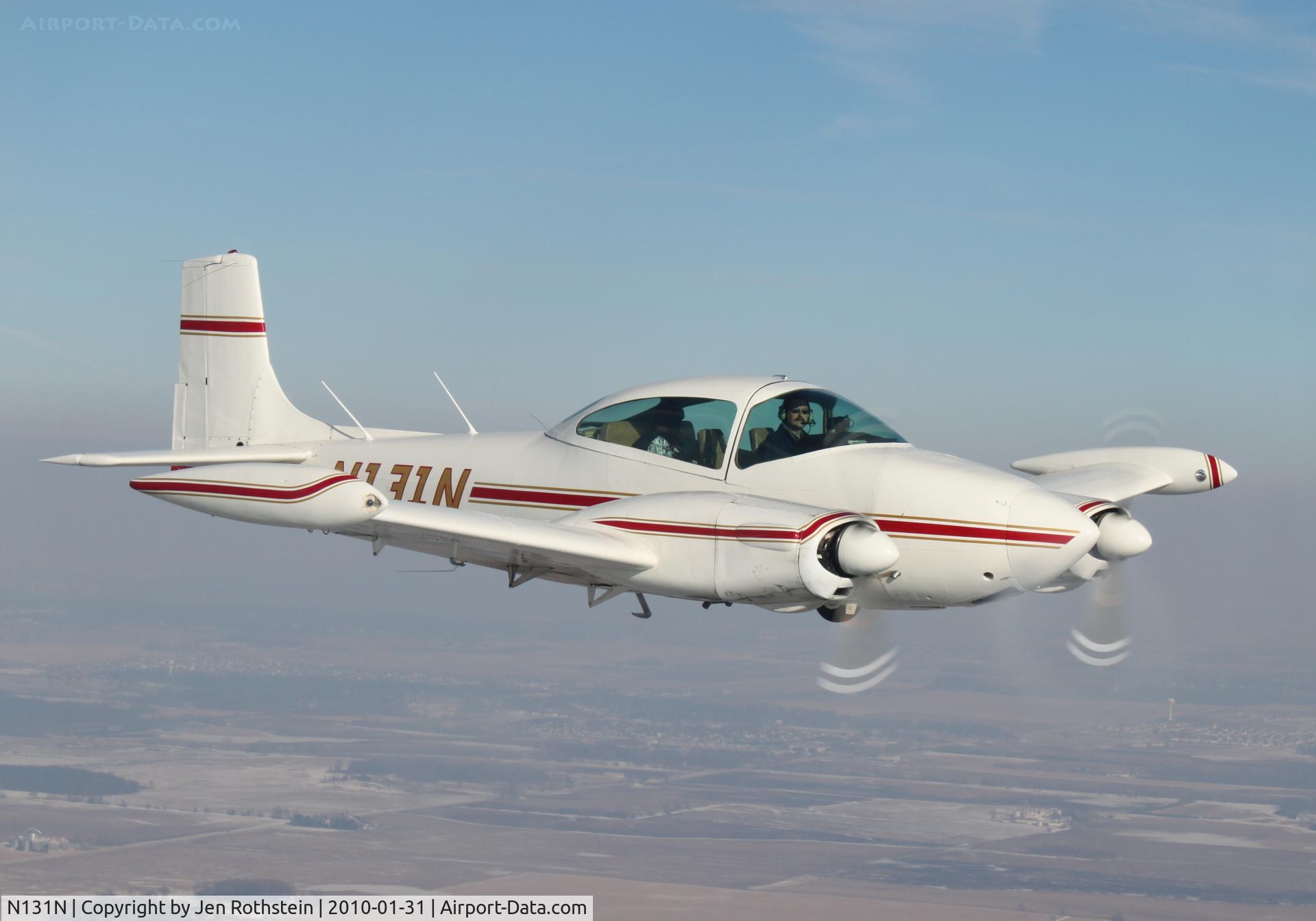 N131N, 1947 Temco D-16A Twin Navion C/N TTN-65 (NAV-4-530), In Flight