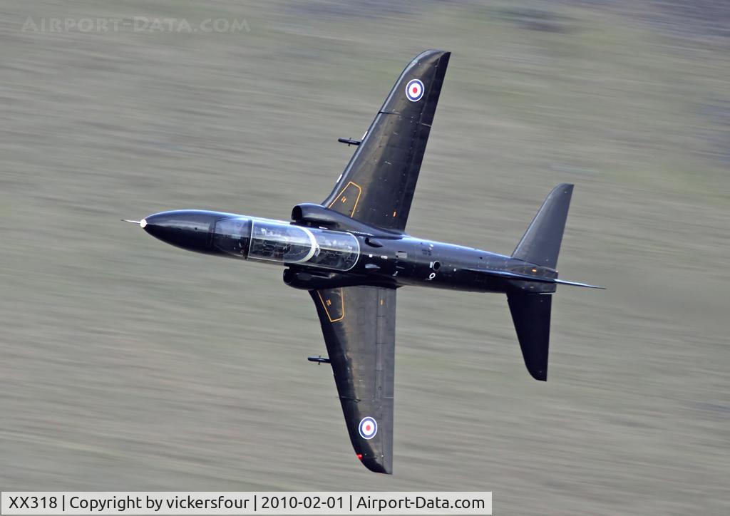 XX318, 1980 Hawker Siddeley Hawk T.1A C/N 160/312143, Royal Air Force. Operated by 100 Squadron, coded 'CN'. M6 Pass, Cumbria.