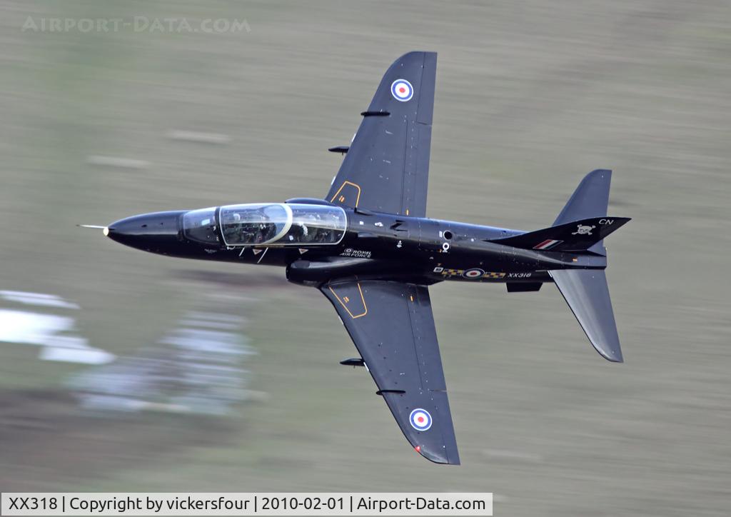 XX318, 1980 Hawker Siddeley Hawk T.1A C/N 160/312143, Royal Air Force. Operated by 100 Squadron, coded 'CN'. M6 Pass, Cumbria.