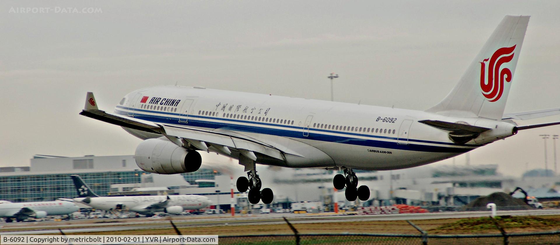 B-6092, 2007 Airbus A330-243 C/N 873, Landing at YVR