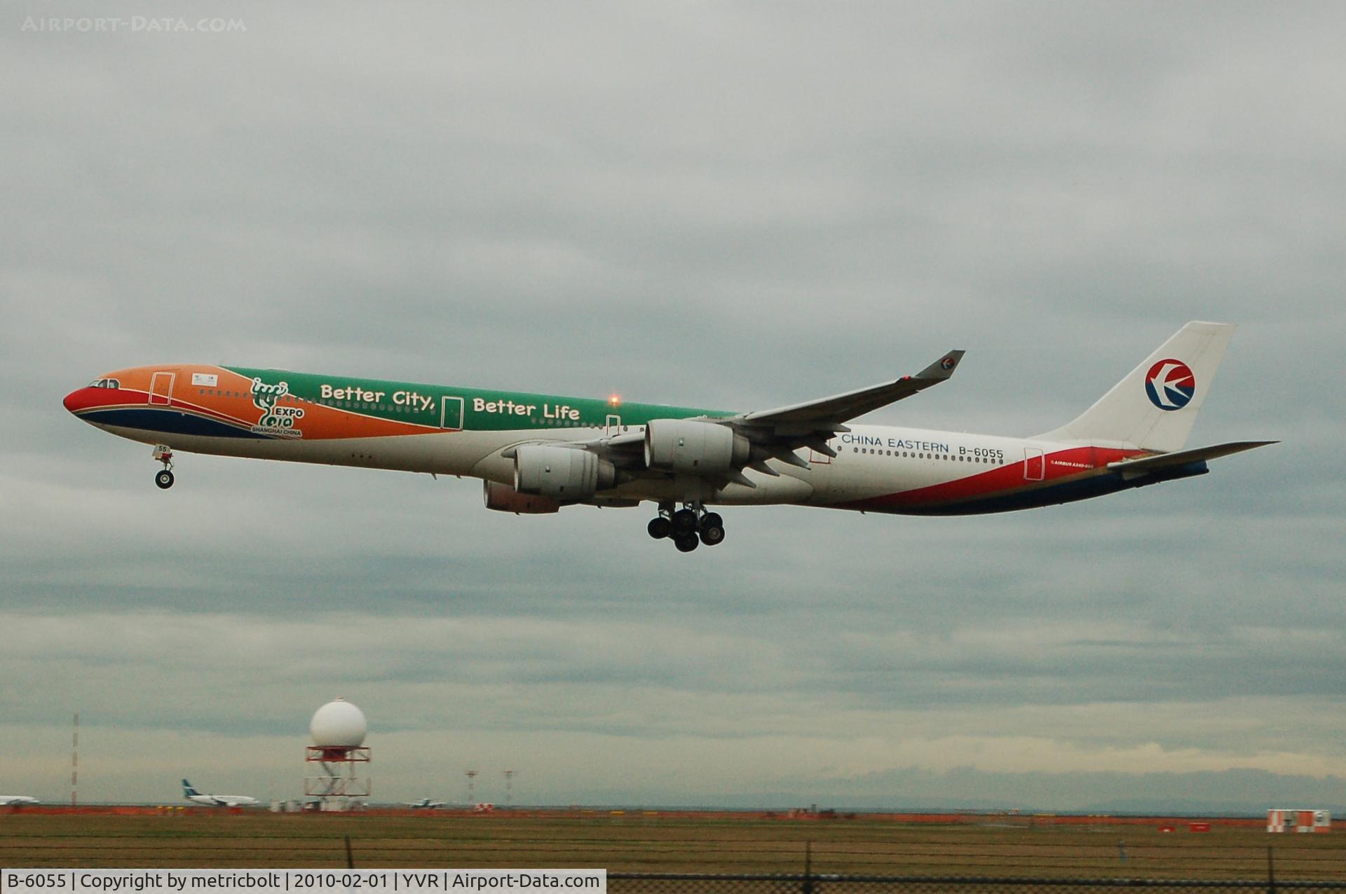 B-6055, 2004 Airbus A340-642 C/N 586, Landing at YVR