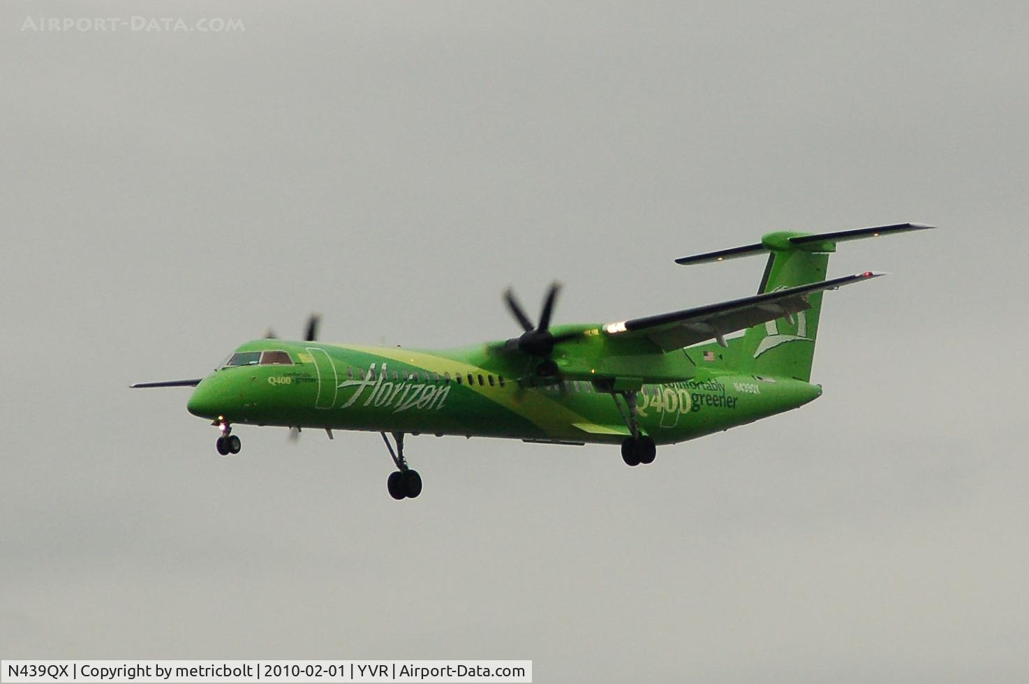 N439QX, 2009 De Havilland Canada DHC-8-402 Dash 8 C/N 4246, Landing at YVR