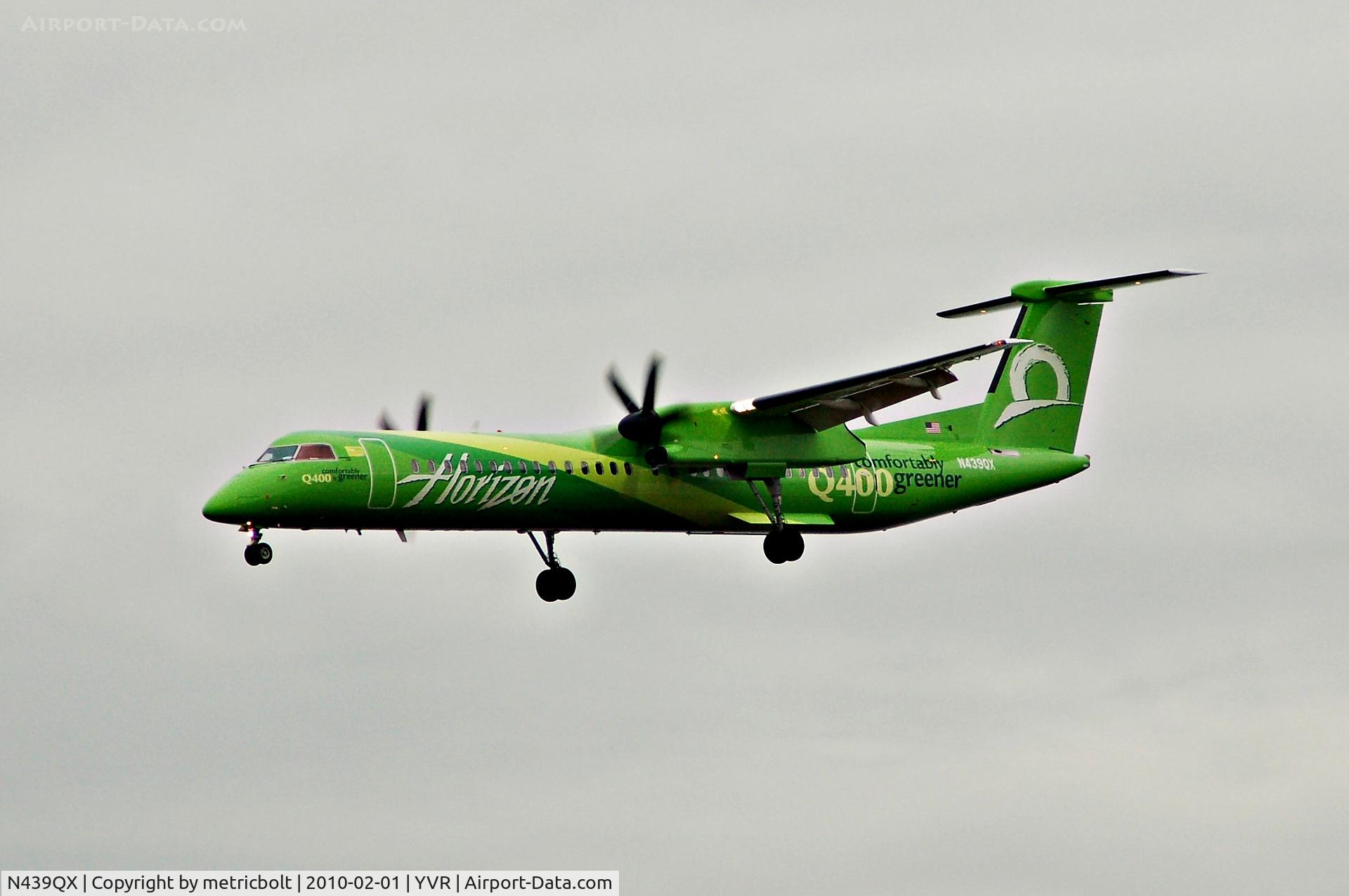 N439QX, 2009 De Havilland Canada DHC-8-402 Dash 8 C/N 4246, Landing at YVR