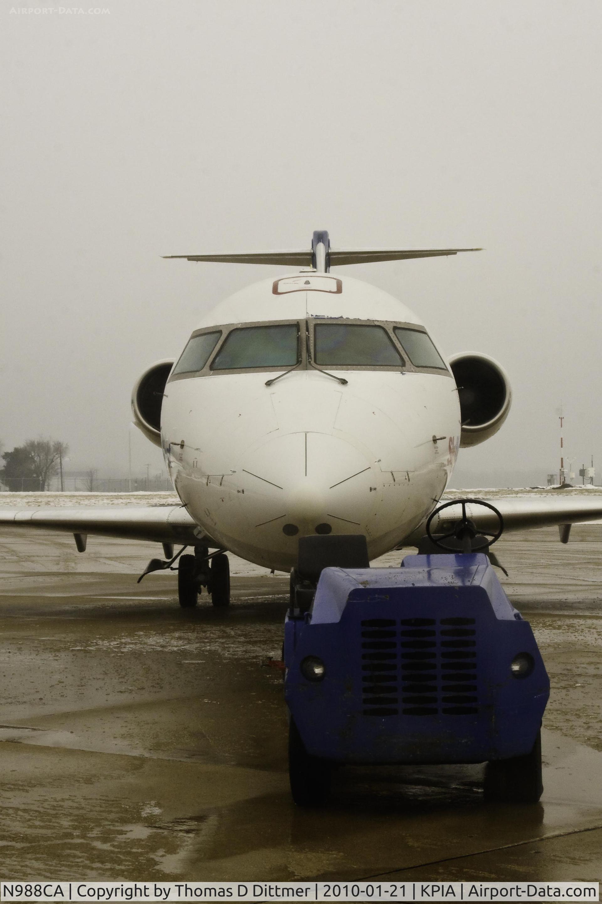 N988CA, 1997 Canadair CRJ-100ER (CL-600-2B19) C/N 7204, United Express (N988CA) nose view