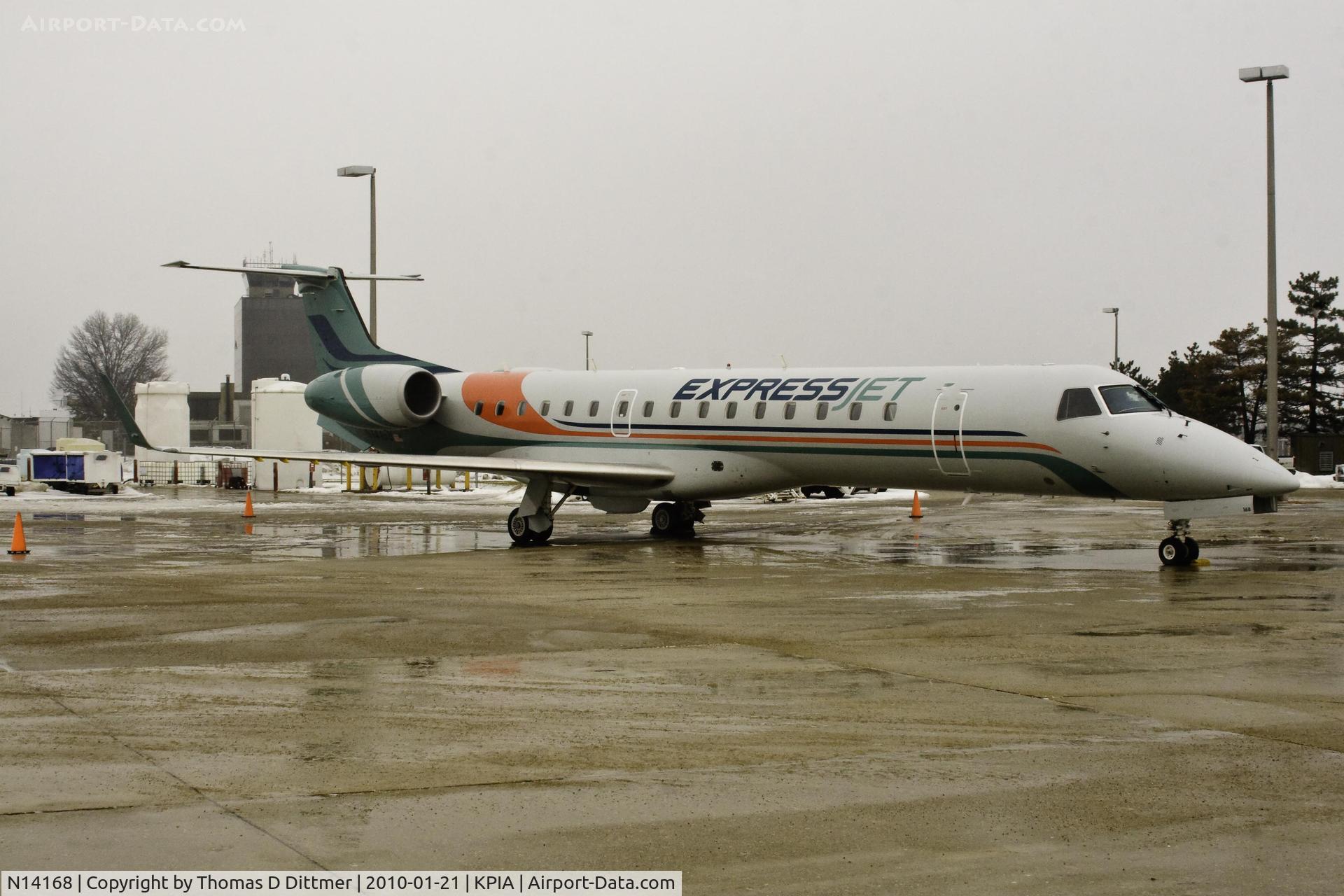 N14168, 2004 Embraer ERJ-145XR (EMB-145XR) C/N 14500840, Express Jet (N14168) right front view