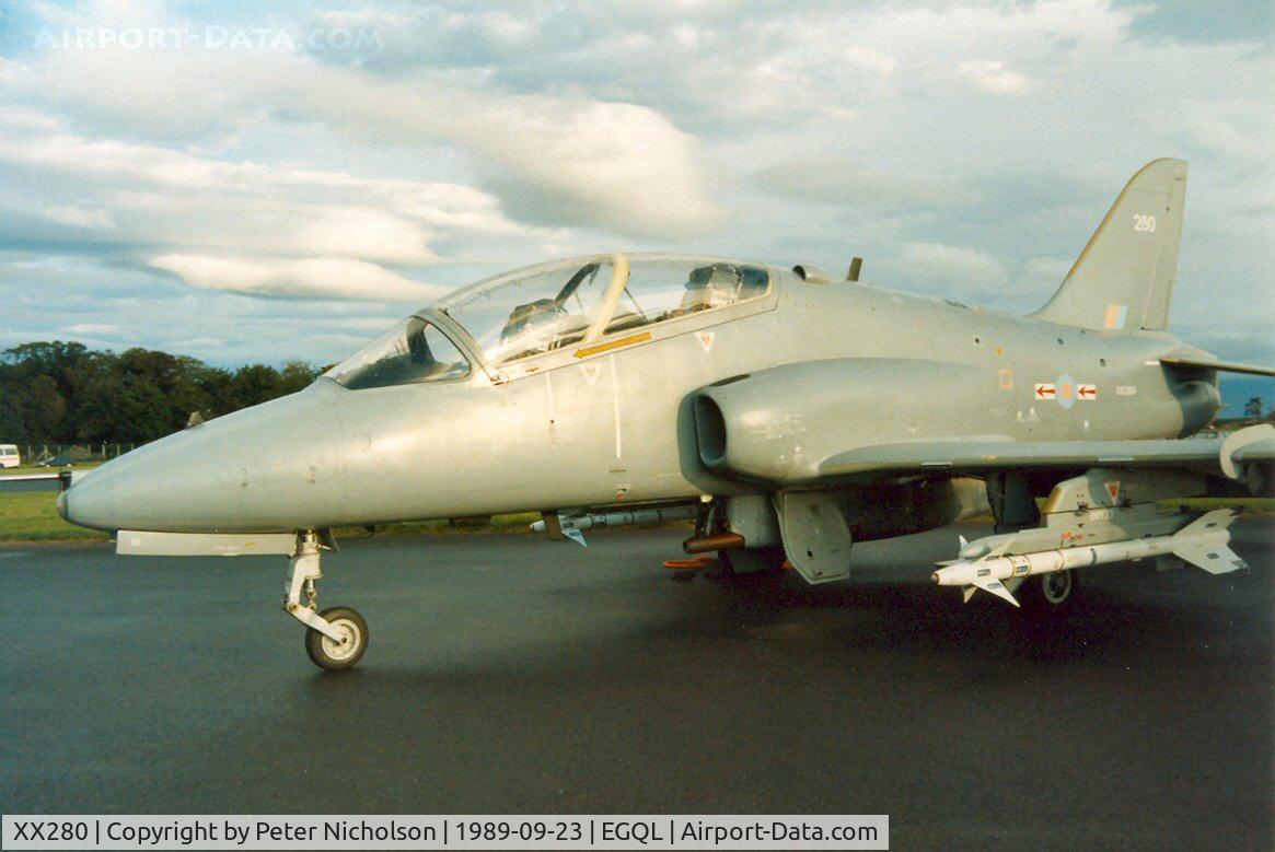 XX280, 1979 Hawker Siddeley Hawk T.1A C/N 105/312105, Hawk T.1A of 79 Squadron/1 Tactical Weapons Unit at RAF Brawdy on display at the 1989 RAF Leuchars Airshow.