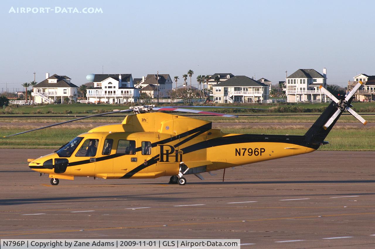 N796P, 2007 Sikorsky S-76C-2 C/N 760681, PHI Helicopters at Galveston