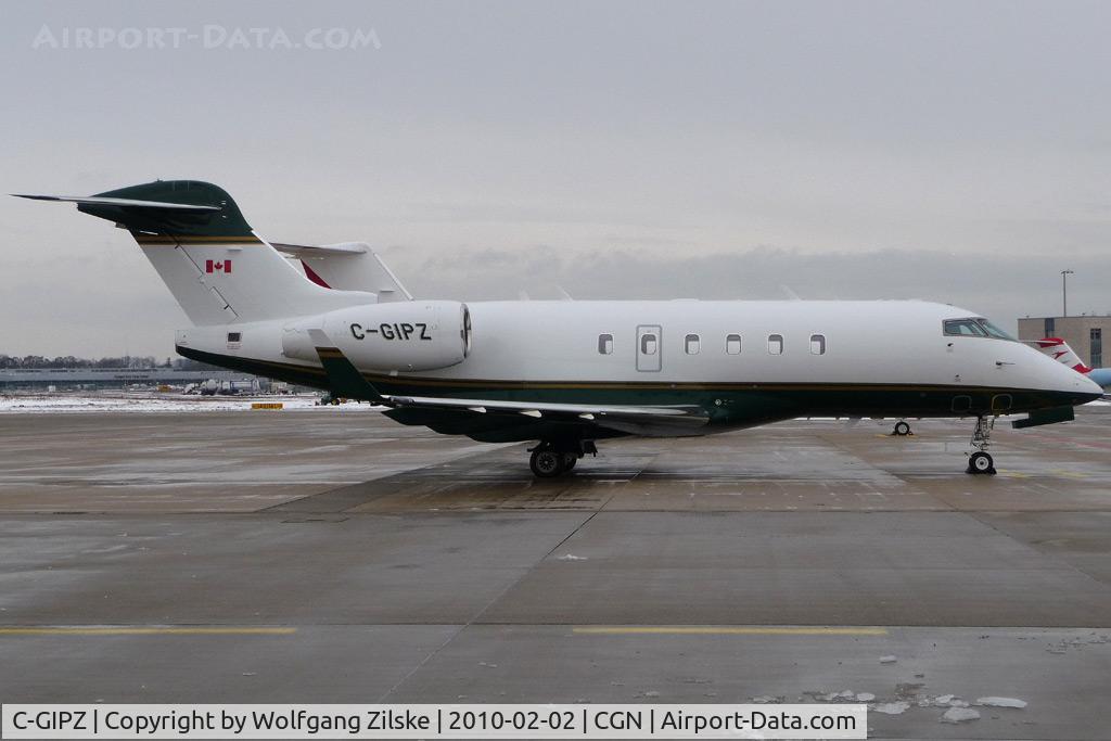 C-GIPZ, 2001 Bombardier Challenger 300 (BD-100-1A10) C/N 20005, visitor