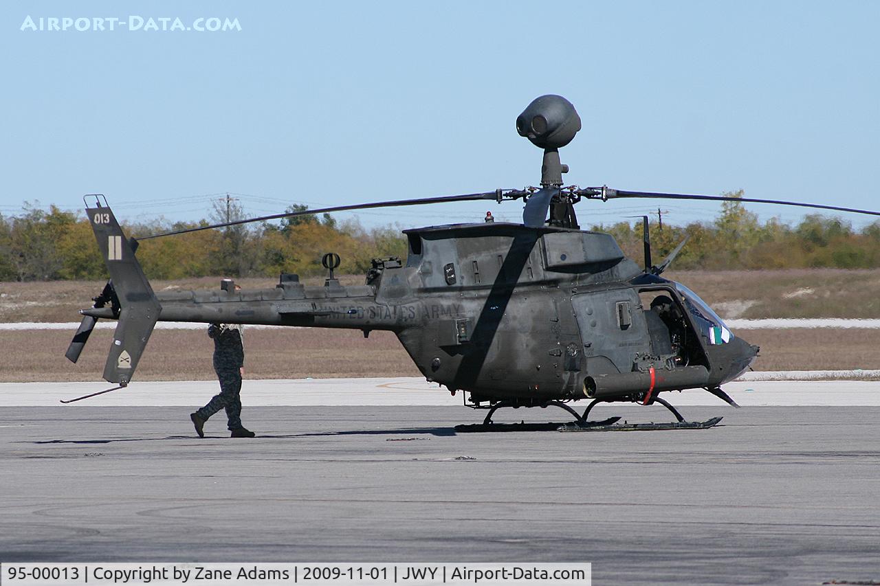 95-00013, 1995 Bell OH-58D Kiowa Warrior C/N Not found 95-00013, US Army OH-58D at Midway Airport (Midlothian, TX)