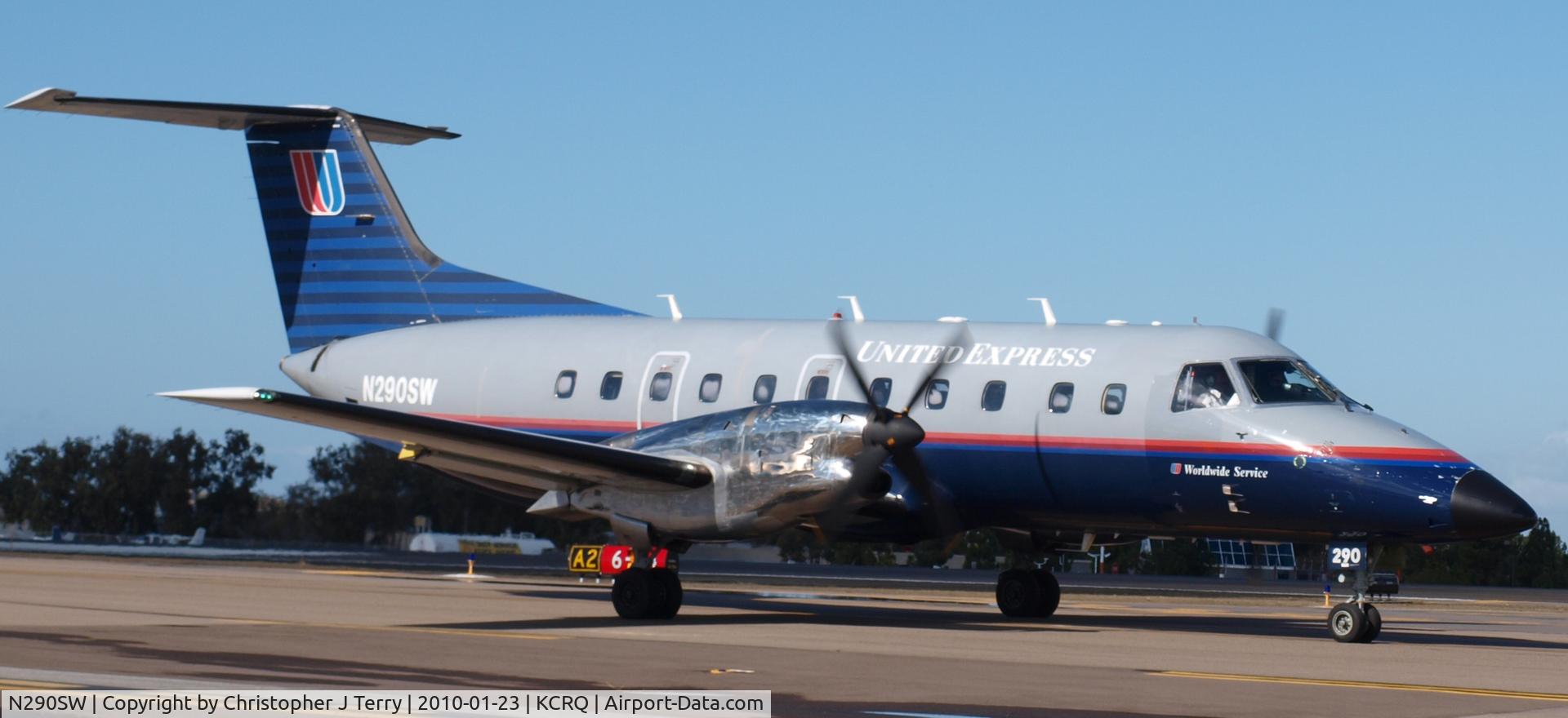 N290SW, 1996 Embraer EMB-120ER Brasilia C/N 120317, On taxiway preparing to depart