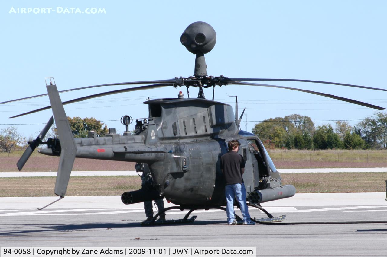 94-0058, Bell OH-58D Kiowa Warrior C/N 43365, US Army OH-58D at Midway Airport (Midlothian, TX)