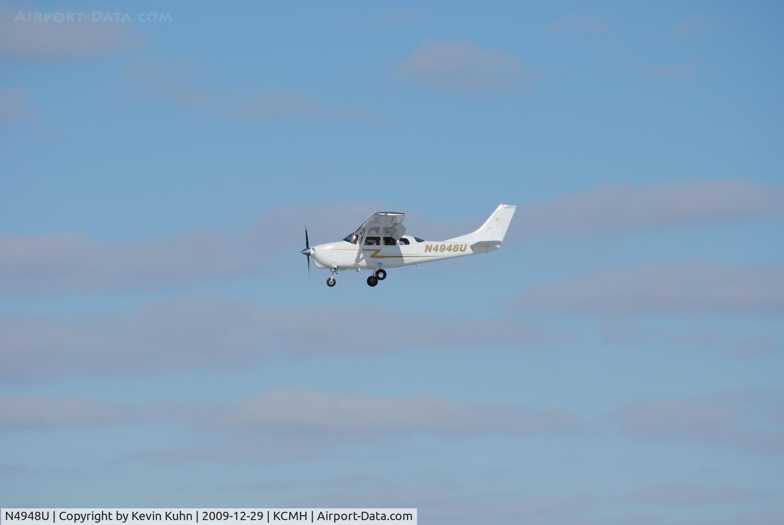 N4948U, 1965 Cessna 210E Centurion C/N 21058648, Not quite as big as the usual traffic