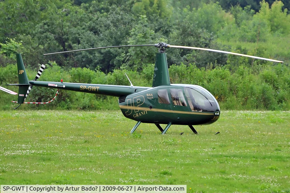 SP-GWT, 2000 Robinson R44 Raven II C/N 10880, JP Quarry