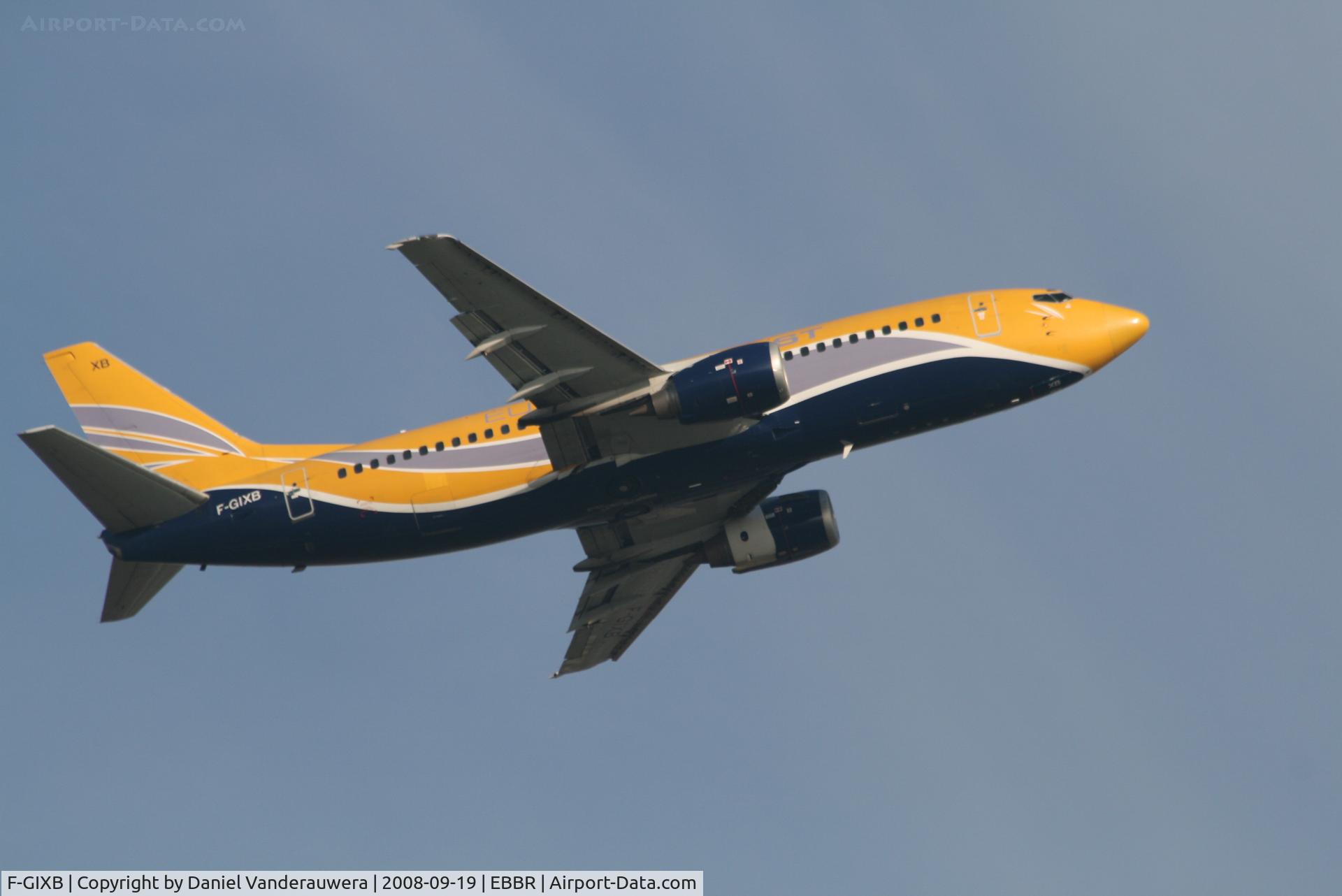 F-GIXB, 1990 Boeing 737-33A(QC) C/N 24789, Flight SN3631 is taking off from RWY 07R