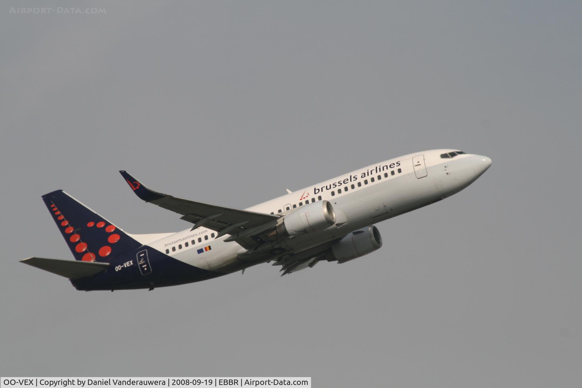 OO-VEX, 1997 Boeing 737-36N C/N 28670, Taking off from RWY 07R