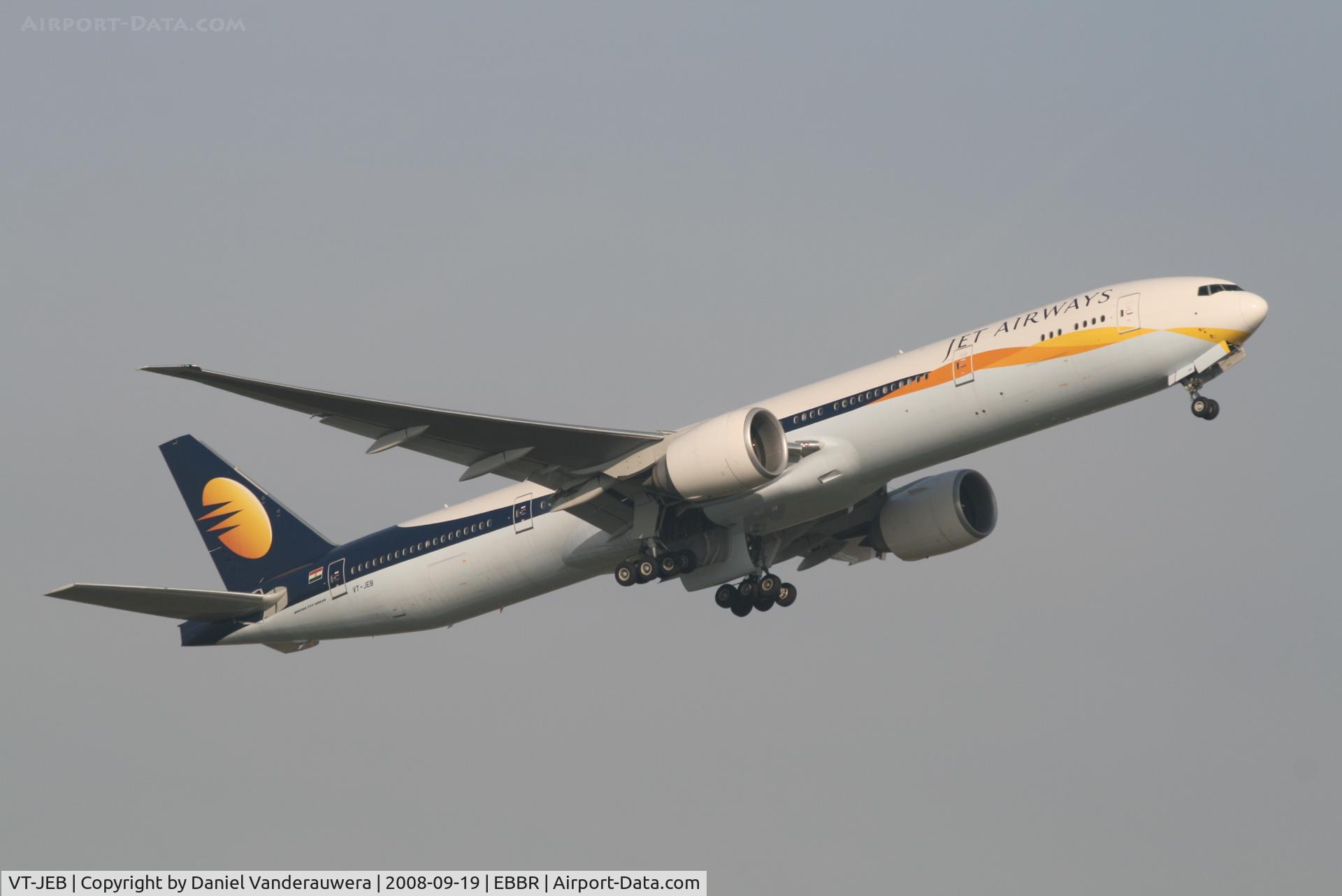 VT-JEB, 2007 Boeing 777-35R/ER C/N 35158/637, Flight 9W230 is taking off from RWY 07R