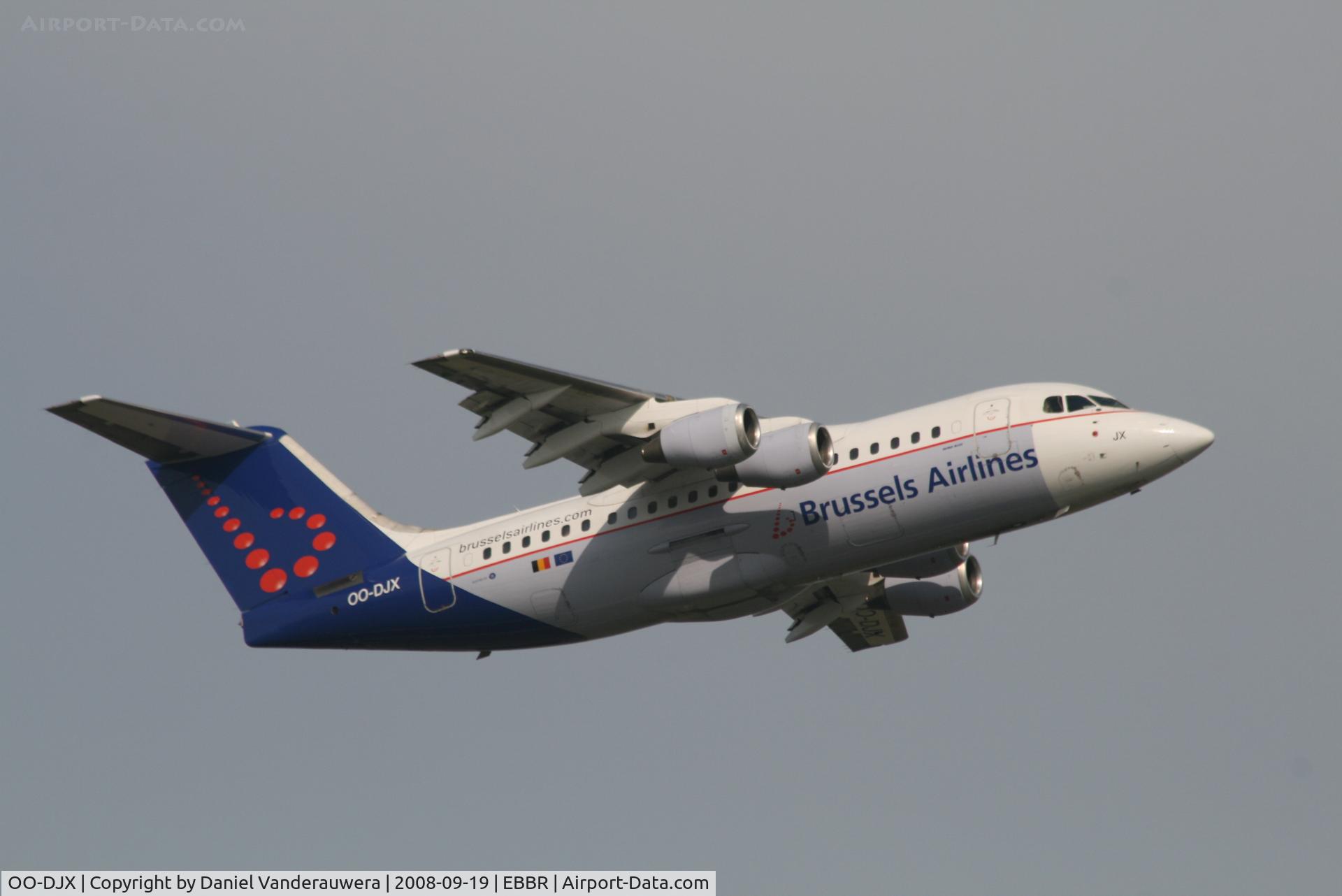 OO-DJX, 1996 British Aerospace Avro 146-RJ85 C/N E.2297, Taking off from RWY 07R