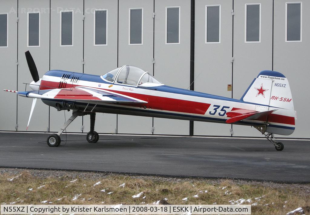 N55XZ, 1992 Yakovlev YAK-55M C/N 920501, Outside Dan Borgströms Hangar