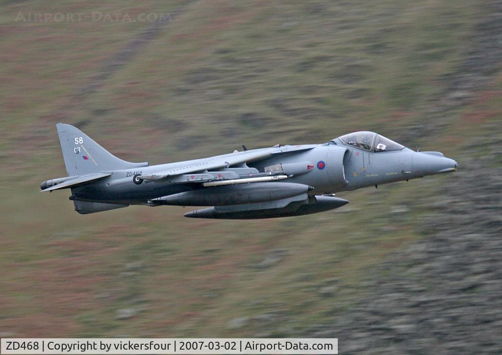 ZD468, 1990 British Aerospace Harrier GR.9 C/N P58, Royal Air Force Harrier GR9 (c/n P58). No unit marks worn but operated by 20 (R) Squadron, coded '58'. Dunmail Raise, Cumbria.
