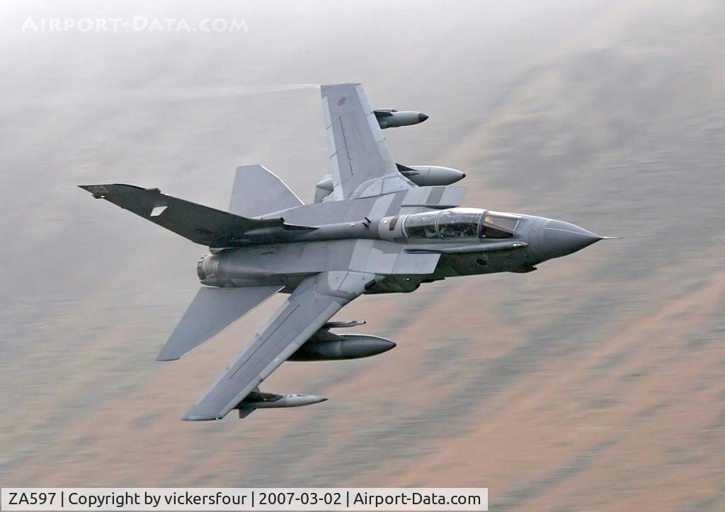 ZA597, 1982 Panavia Tornado GR.4 C/N 116/BS038/3061, Royal Air Force. Operated by the Marham Wing, coded '063'. Dunmail Raise, Cumbria.