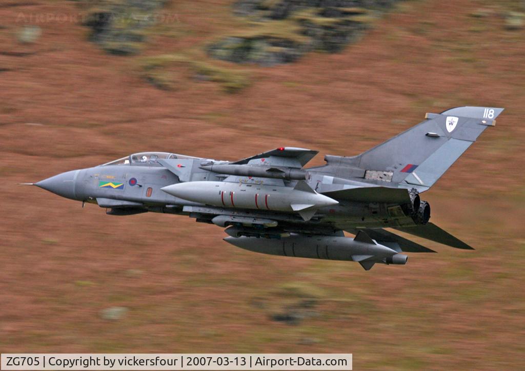 ZG705, 1989 Panavia Tornado GR.4A C/N 811/BS172/3387, Royal Air Force Tornado GR4A (c/n BS172). Operated by the Marham Wing and wearing 13 Squadron markings, coded '118'. Dunmail Raise, Cumbria.