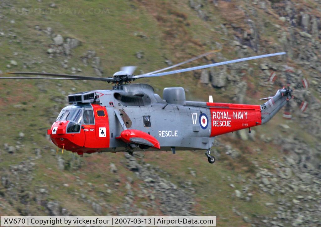XV670, 1970 Westland Sea King HU.5 C/N WA658, Royal Navy Sea King HU5 (c/n WA.658). Operated by 771 Squadron, coded '17'. Dunmail Raise, Cumbria.
