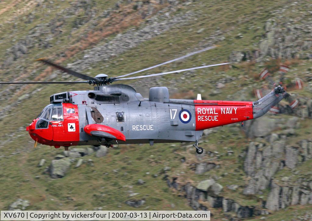 XV670, 1970 Westland Sea King HU.5 C/N WA658, Royal Navy Sea King HU5 (c/n WA.658). Operated by 771 Squadron, coded '17'. Dunmail Raise, Cumbria.