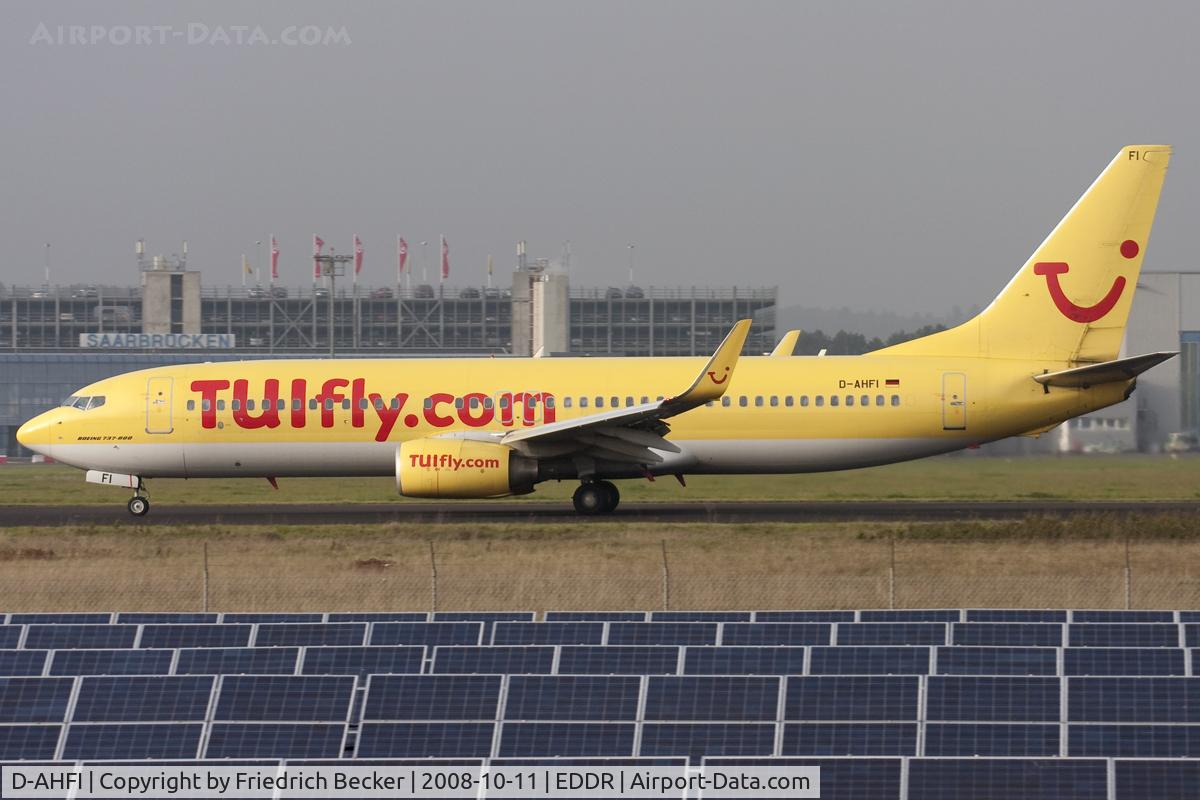 D-AHFI, 1999 Boeing 737-8K5 C/N 27984, departing EDDR via RW27