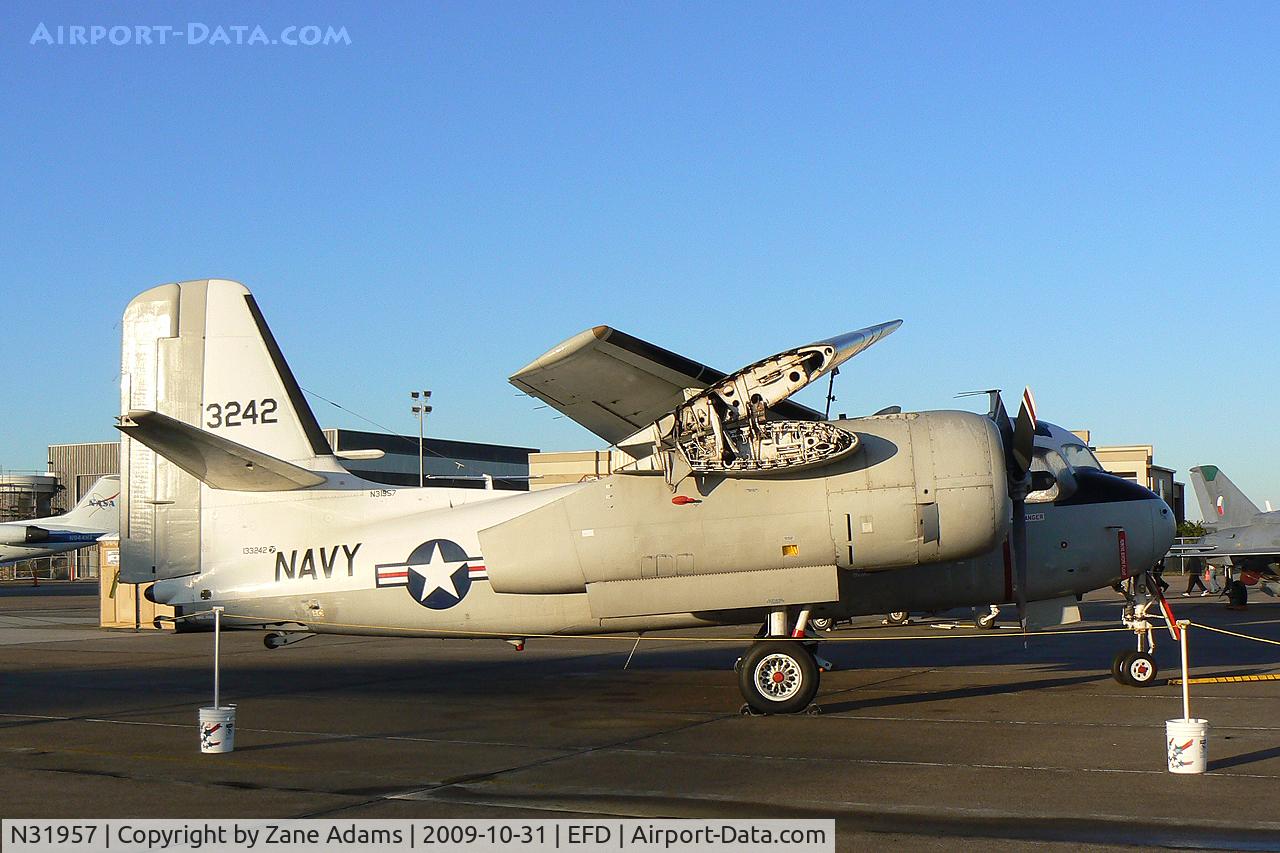 N31957, 1957 Grumman S2F-1 Tracker C/N 213, Collings Foundation Tracker at the 2009 Wings Over Houston Airshow