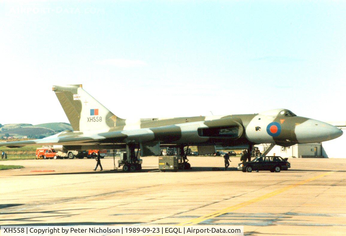 XH558, 1960 Avro Vulcan B.2 C/N Set 12, Vulcan B.2 of the RAF's Vulcan Display Flight on display at the 1989 RAF Leuchars Airshow.